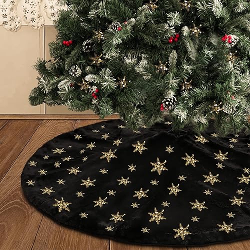 Vista 164 de Faldones de felpa para árbol de Navidad, 36 pulgadas, tapete de lujo de piel sintética blanca nevada con copos de nieve dorados para decoración