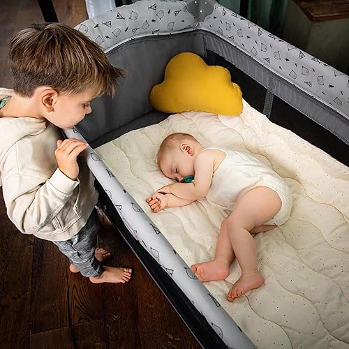 Miniatura 7 de Hauck Sleep N Play Center Cuna de viaje portátil para bebé con moisés, cambiador y corralito, cuna plegable para bebés y niños pequeños, estrellas
