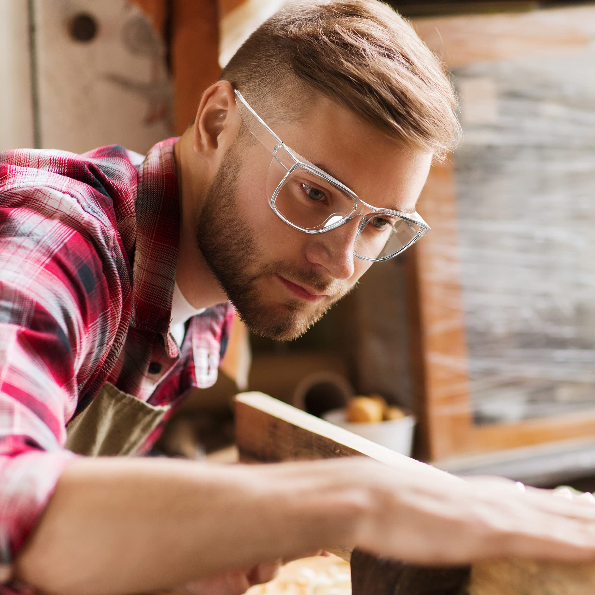 DILANCO Gafas de seguridad transparentes con protectores laterales para mujeres y hombres, resistentes a la niebla y a los arañazos, protección UV completa