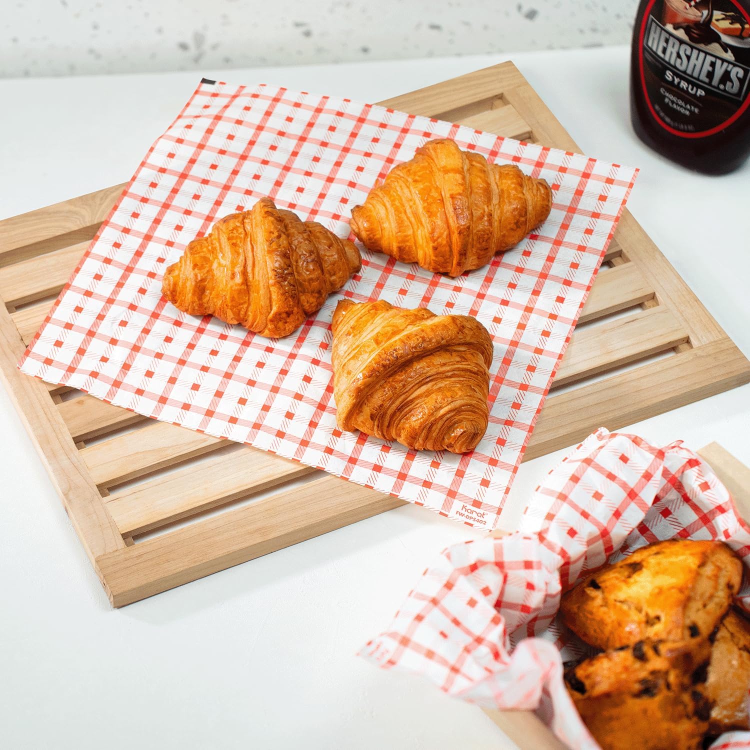 Karat [5,000 ct ] 12" x 12" Deli Paper Sheets | Grease-Resistant Sandwich Wrapping Paper for Burgers, Fries, Food Baskets, Containers | Shepherd’s Red Check Pattern