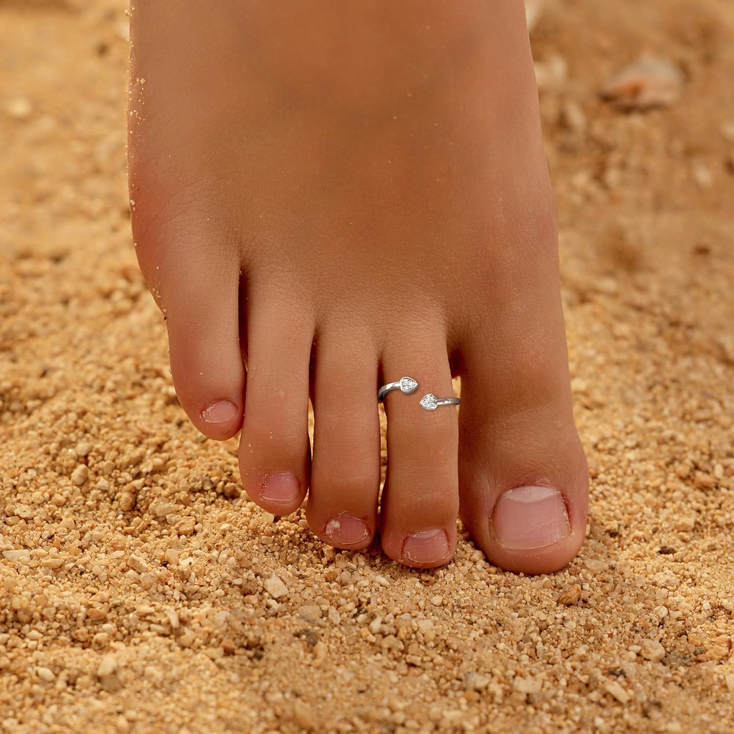 925 Sterling Silver Dainty Heart Toe Rings for Women Mother 14K Gold Plated Arrow Heart Vintage LOVE Stylish Toe Rings Adjustable Band Ring Summer Beach Party Foot Valentine's Day Jewelry Gift for Her - Image 2