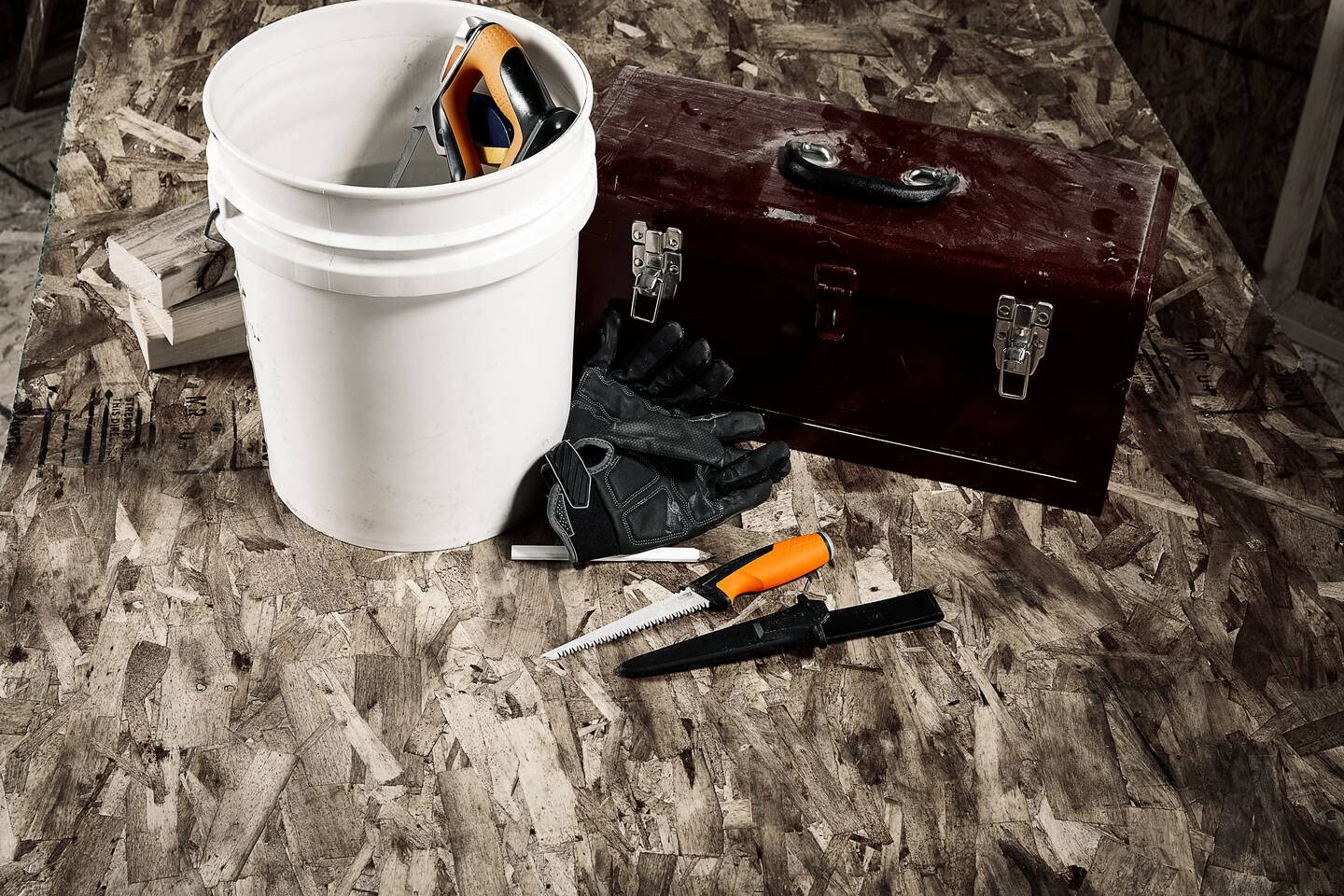 Fiskars Pro mała piła do metalu w zestawie kabura, Długość ostrza: 15 cm, 7 TPI, Czarny/pomarańczowy, PowerTooth, 1062935