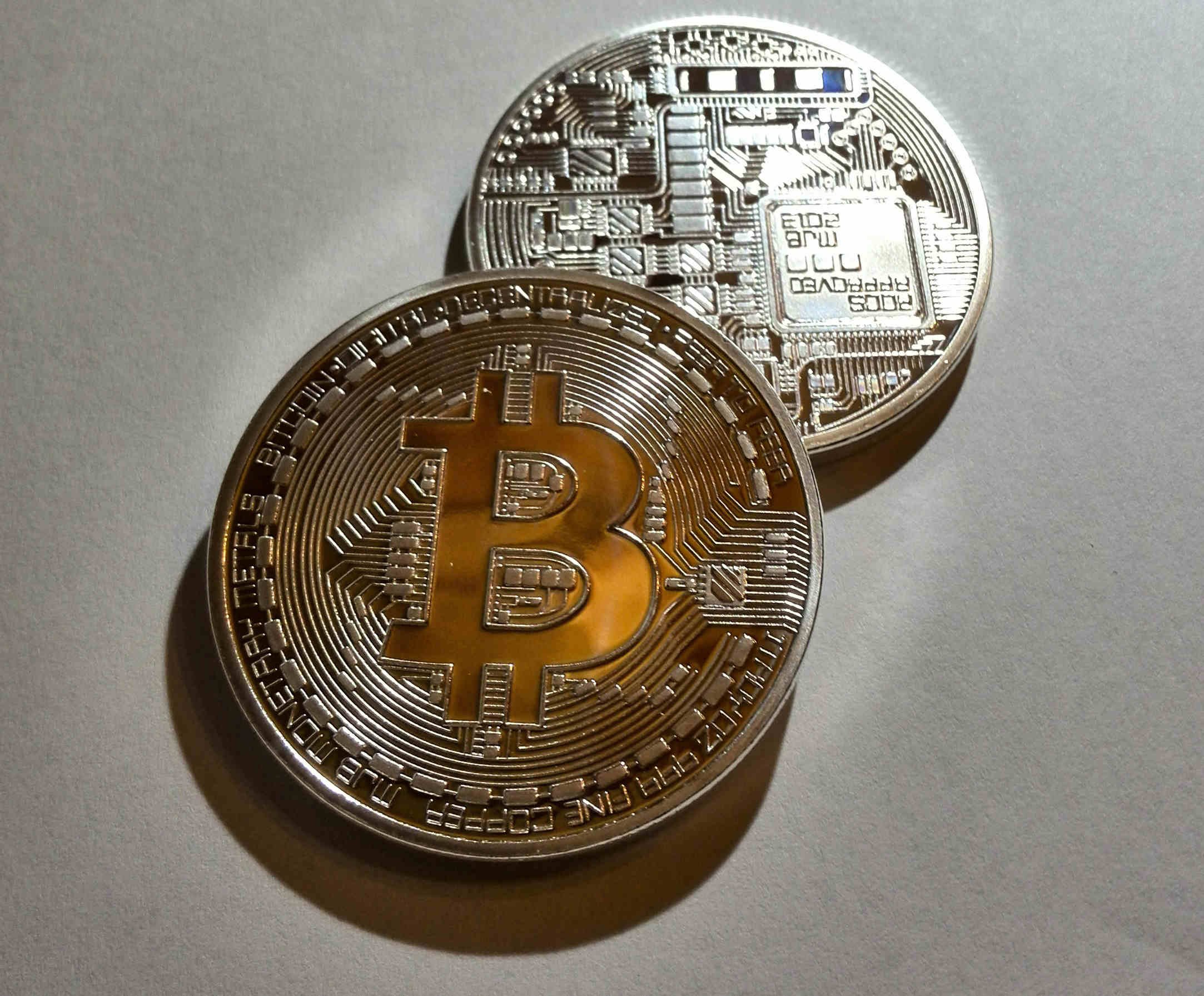 SILBER Bitcoin Münze aus 999 Feinkupfer - Bit Coin 1oz, Stempelglanz, in  Hartplastikkapsel, 
