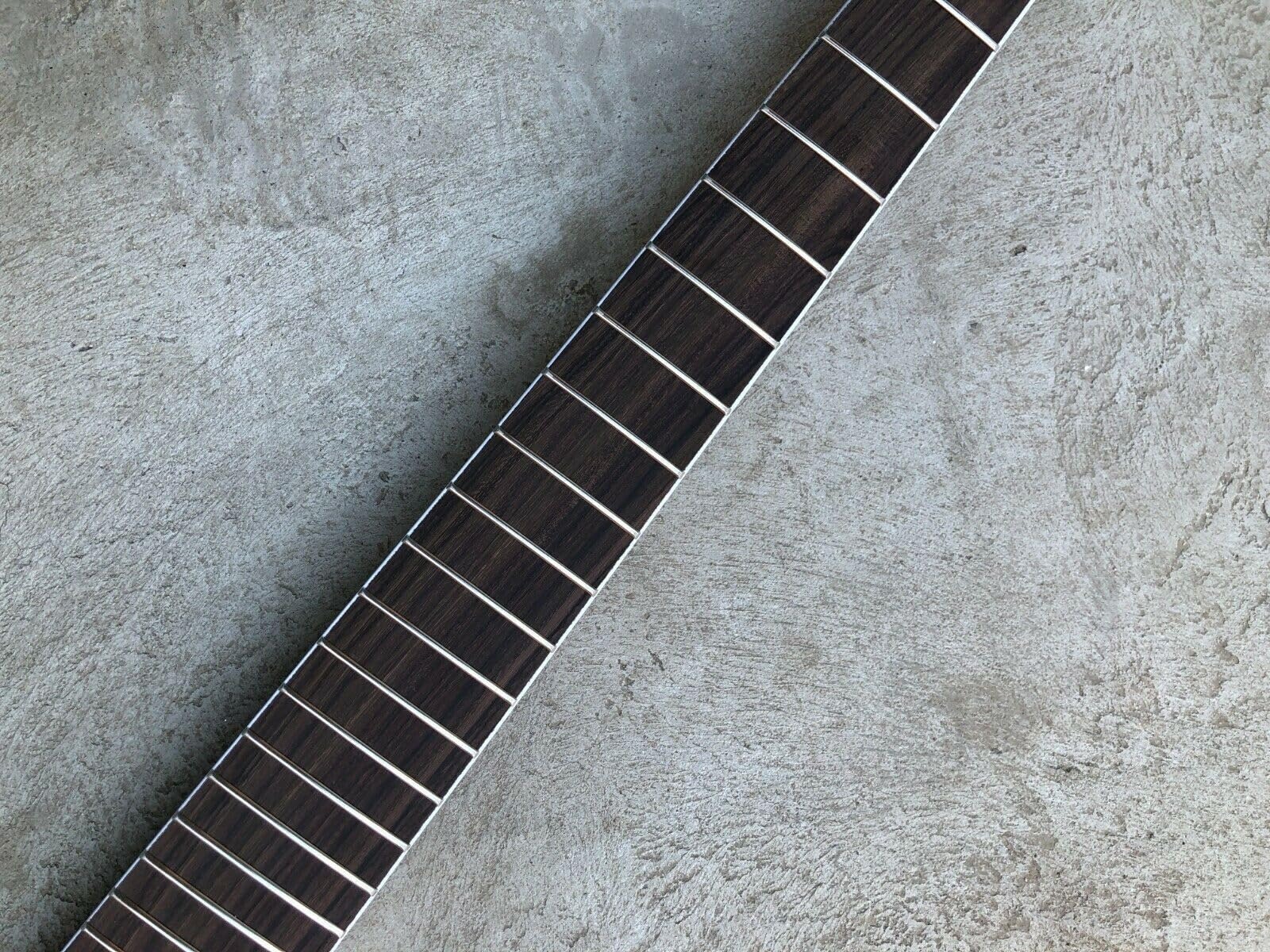 Chitarra elettrica a 7 corde con manico in mogano 24 tasti, tastiera in palissandro da 25,5 pollici(6String24.75Scale)