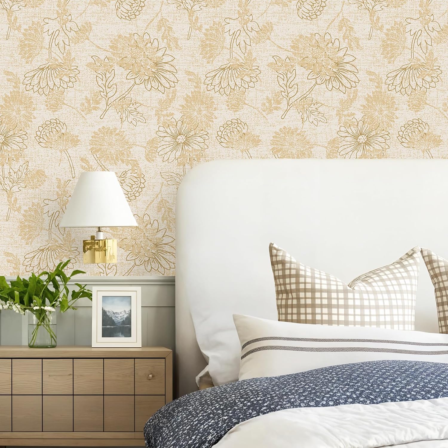VEELIKE Rustic Gold Floral Peel and Stick Wallpaper Boho Daisy Dahlia Floral Wallpaper for Bedroom Bathroom 17.7''x118'' Temporary Self Adhesive Flower Wall Paper Contact Paper for Cabinets Drawers