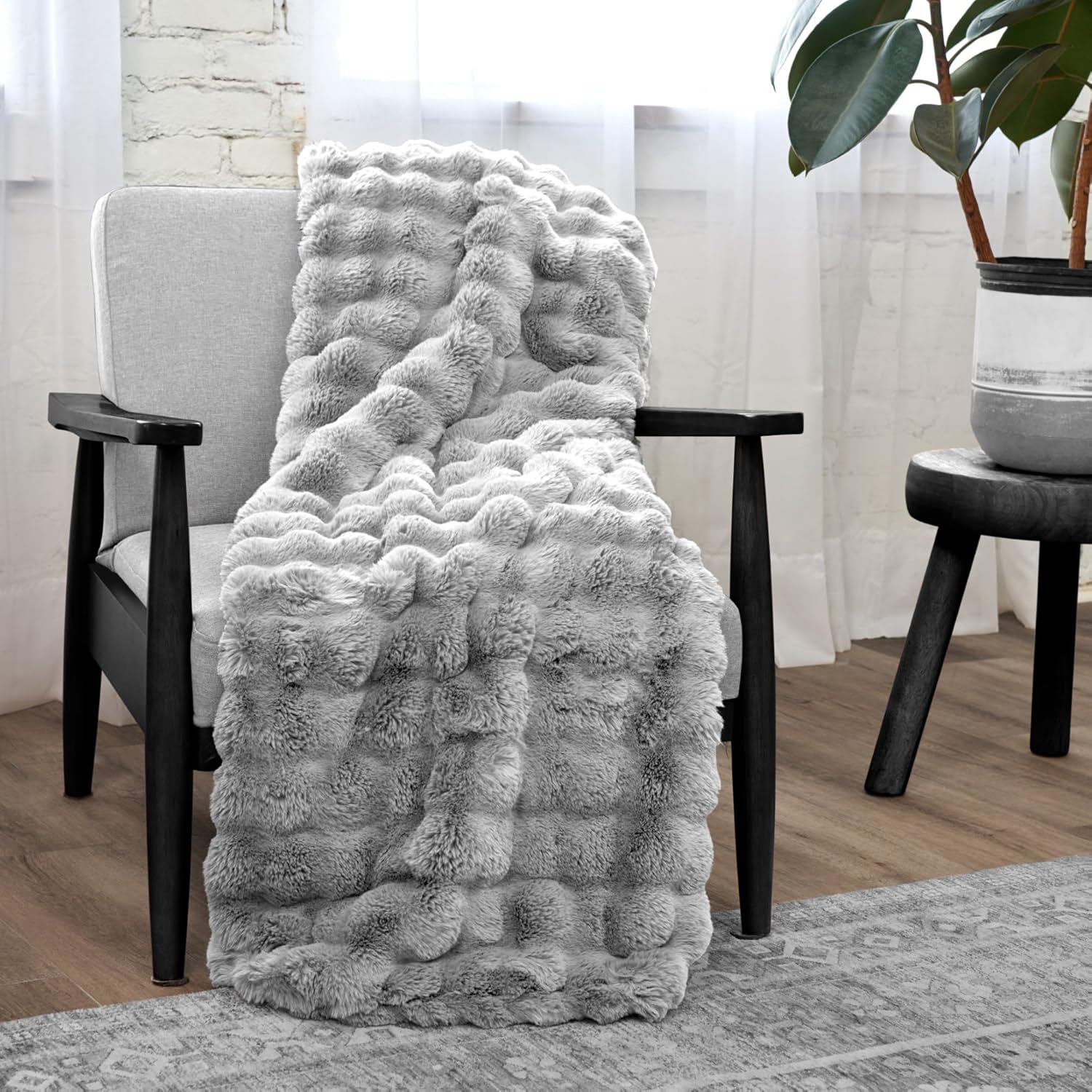 Northwest Serenade Textured Faux Fur Throw Blanket, Jet Black, 50 x 70 Inches