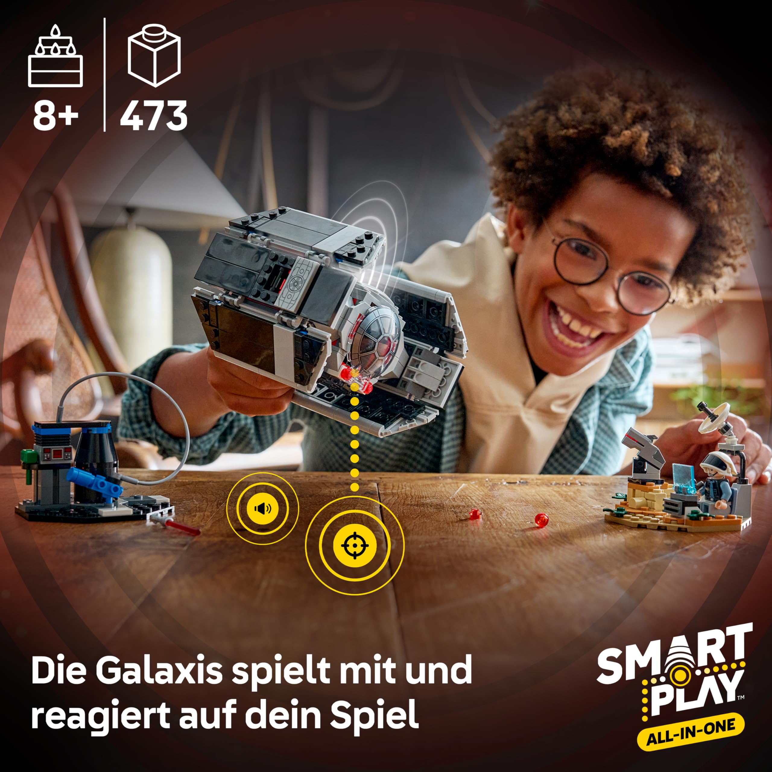 LEGO Star Wars 75421 SMART Play: Darth Vaders TIE Fighter - Interaktives All-in-1 Spielset mit SMART Brick, Tag, Minifigur & Ladegerät - Geschenk für Jungen, Mädchen ab 8 Jahren und Erwachsene Fans