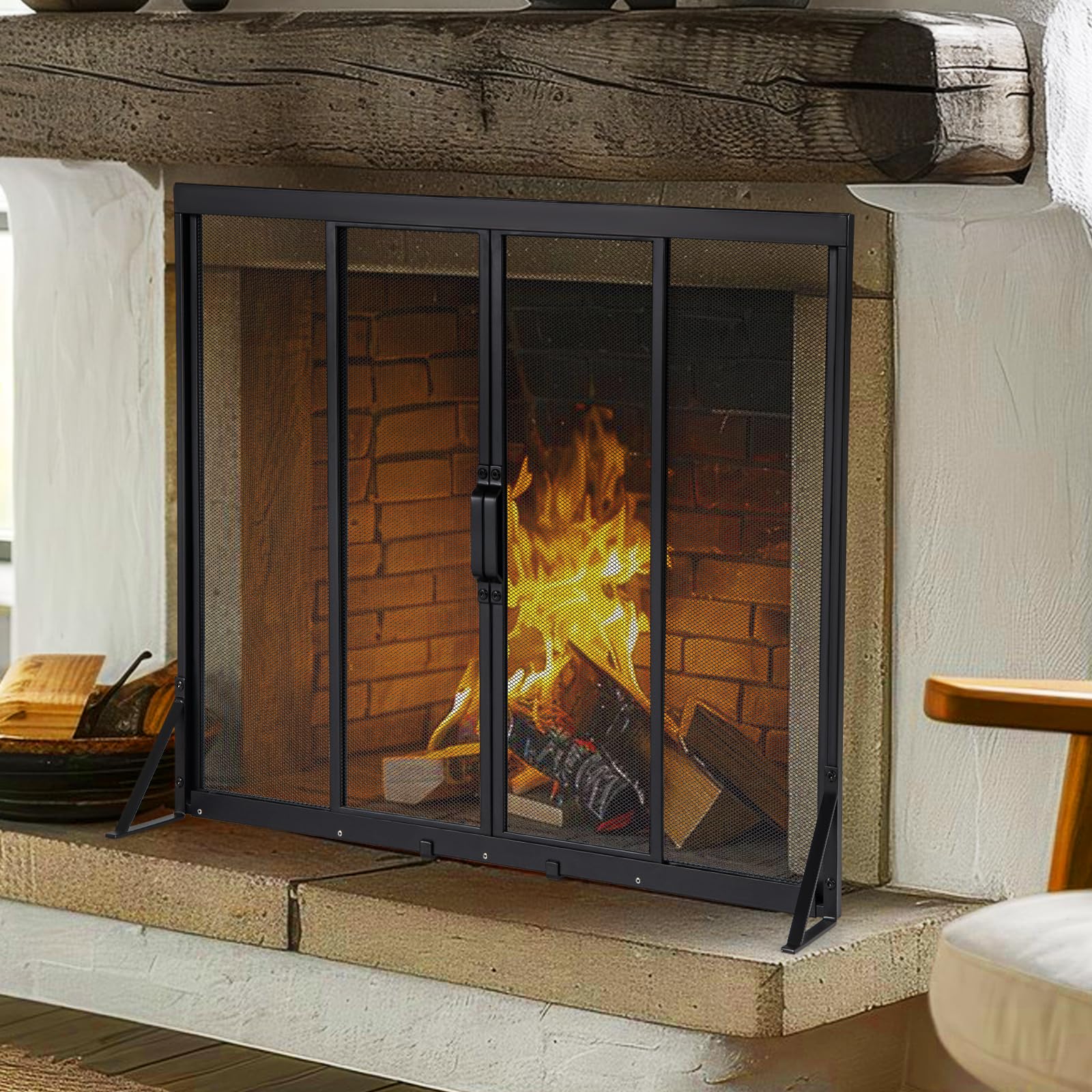GOPLUS Pantalla para Chimenea de Metal, Mampara de Chimenea con 2 Puertas Corredizas y Manijas, Pantalla contra Chispas con Patas de Soporte Triangulares y Malla Metálica Densa (89 x 72cm)