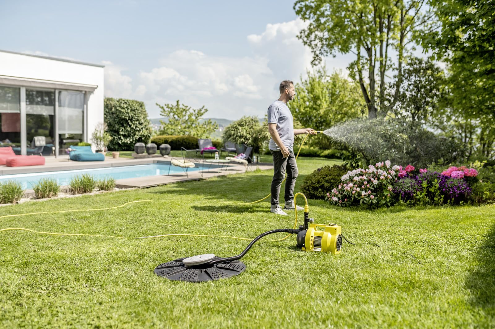 Kärcher BP 7.000 Garden Gartenpumpe, Fördermenge: 7.000 l/h, Förderhöhe: max. 50 m, Ansaughöhe: max. 8 m, Motorleistung: 1.100 Watt, Druck: max. 5 bar