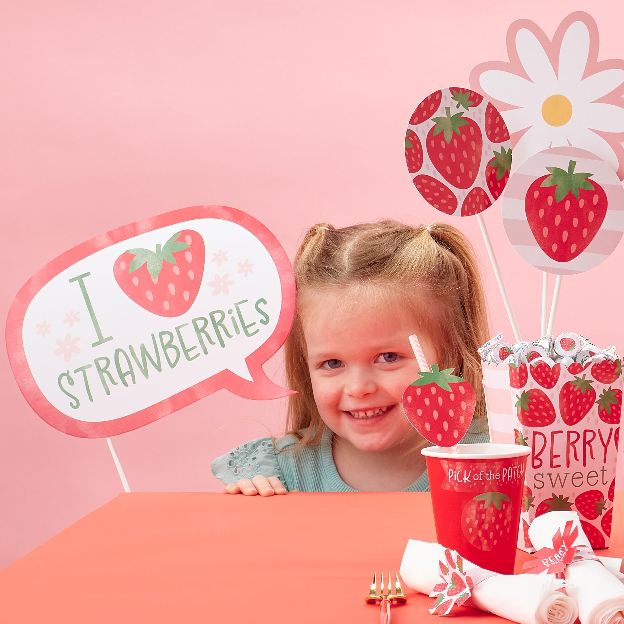 Amazon.com: Big Dot of Happiness Funny Berry Sweet Strawberry