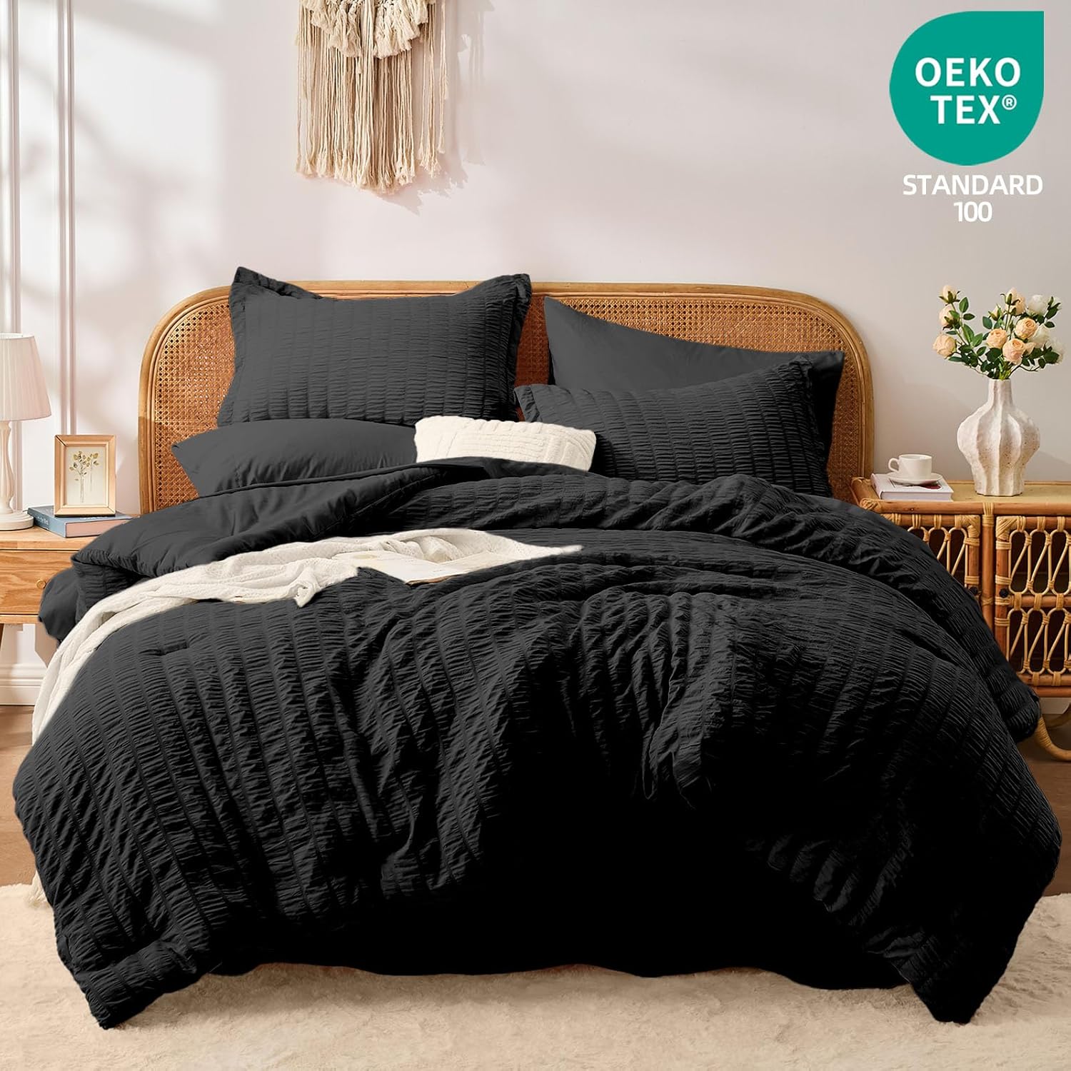 FUANNA Queen Comforter Set 7 Pieces, Luxury Seersucker Bed in a Bag Queen Size for All Seasons, Soft Bedding Set with Comforter, Flat Sheet, Fitted Sheet, Pillowcases & Shams for Bedroom, Black