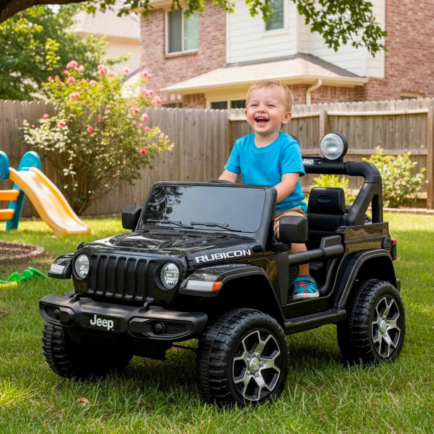 Auto Elettrica Bambini Jeep Wrangler Rubicon 12V 2 Posti con Licenza Ufficiale Ruote in Gomma EVA Sedile in Pelle Telecomando 2.4GHz Luci LED Bluetooth MP3 USB Porte Apribili Full Optional (Nero)
