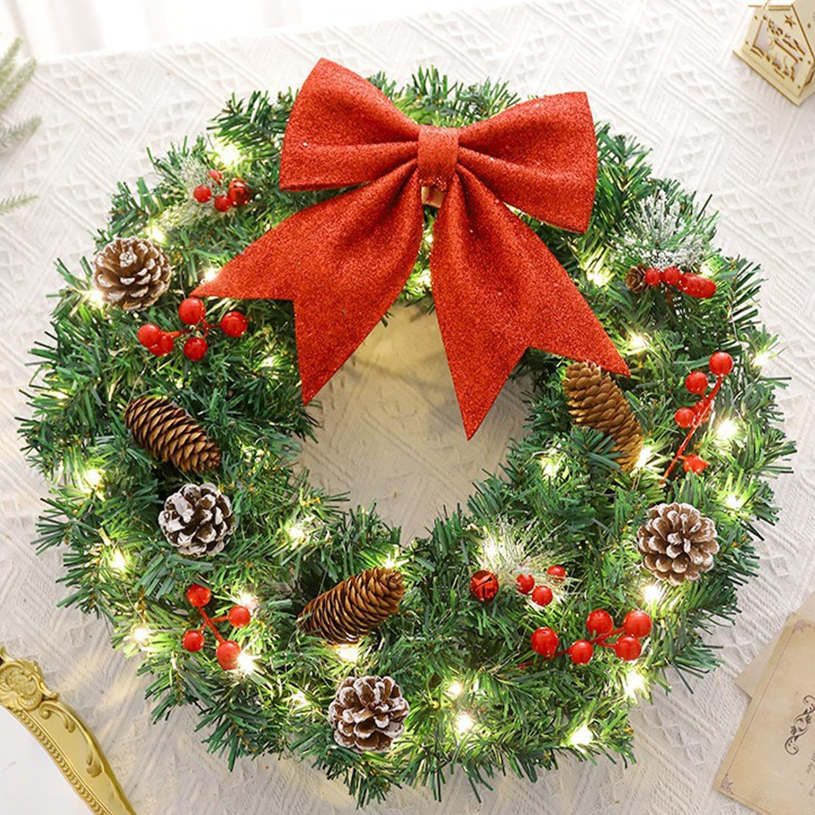 Couronne de Noël artificielle pré-éclairée avec nœud papillon rouge - Couronne d'hiver lumineuse - Couronne de porte de Noël de 50 cm - Fournitures de fête pour porte, mur, cheminée, décoration de