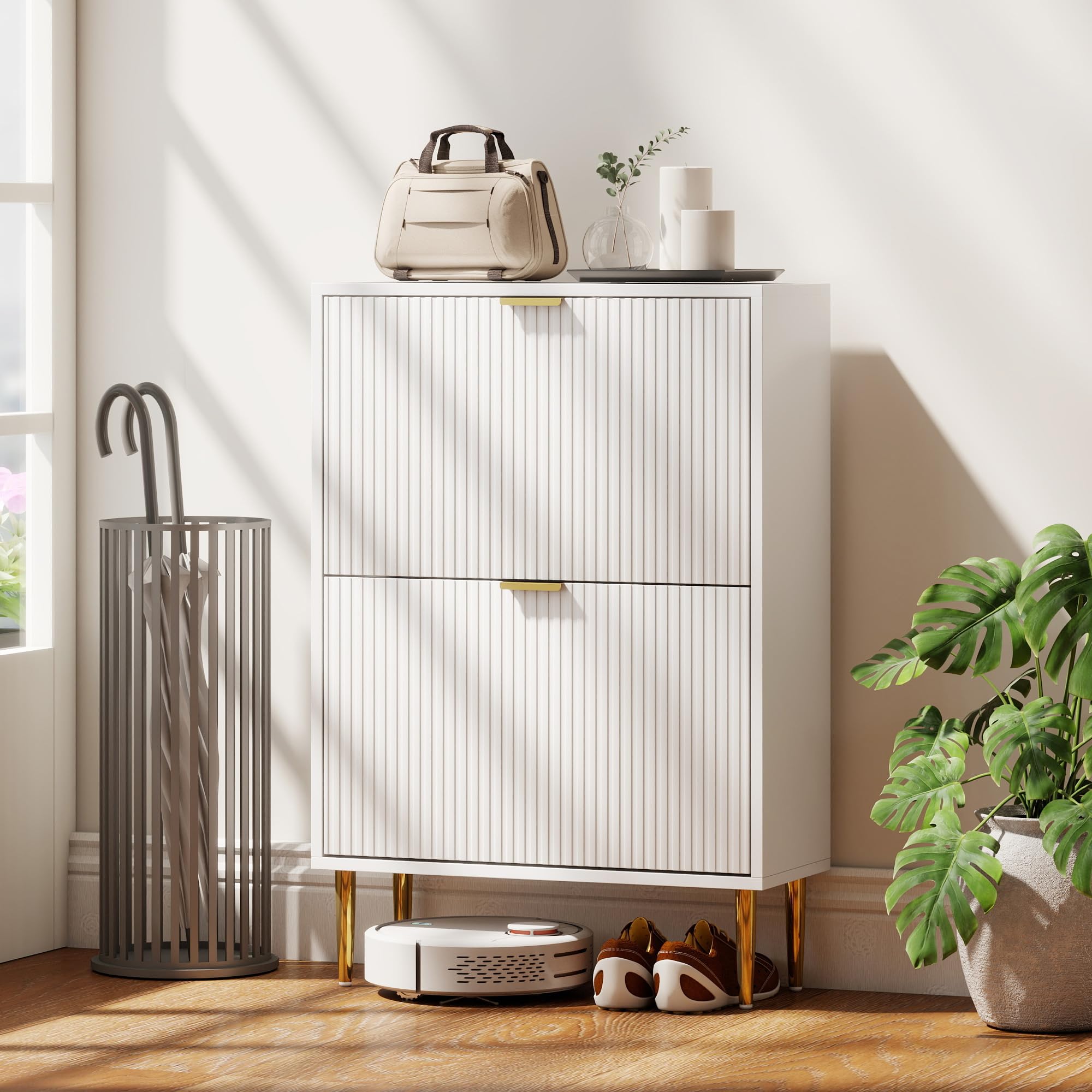 HOMCOM Scarpiera Salvaspazio Slim con 2 Ante Scanalate a Ribalta, Scarpiera Ingresso Moderna in Legno con Ripiani Regolabili su 2 Livelli, Porta Scarpe per 12 Paia con Maniglia, 60x24x91.5 cm, Bianco