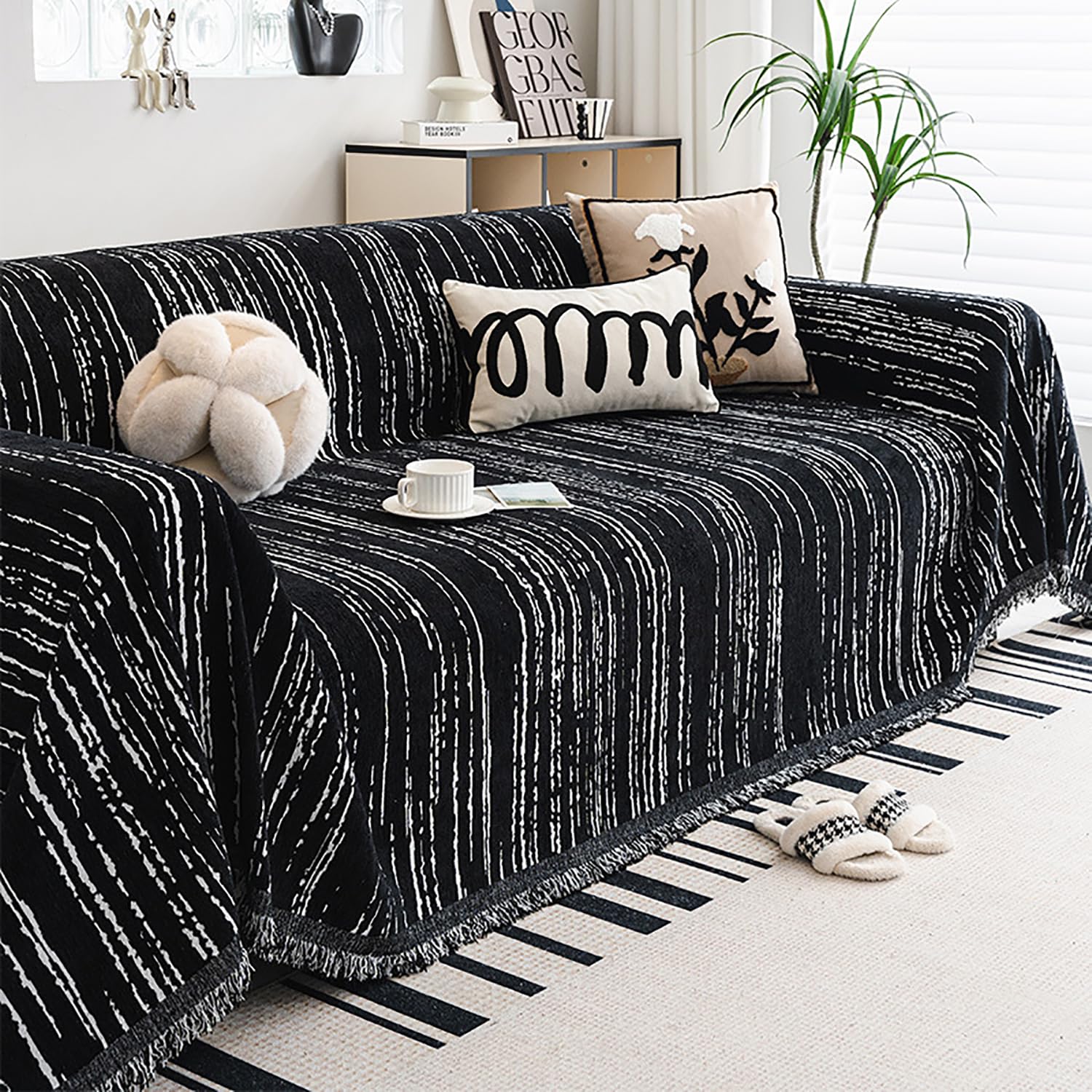 Housse de canapé en chenille haut de gamme noire 180x230 jeté réversible à pompons