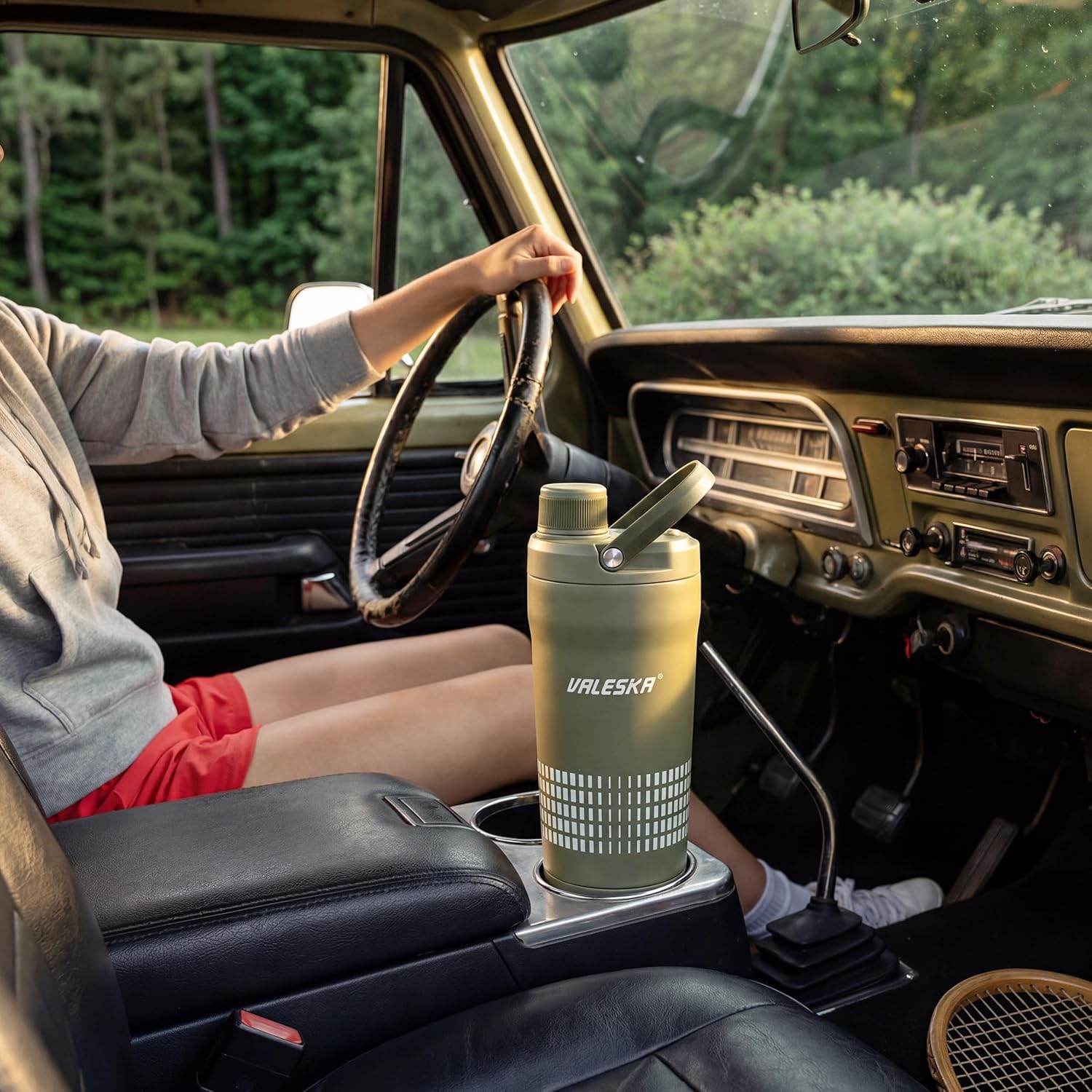 VALESKA Shaker Bottle for Protein Mixes with Storage | 24oz Insulated Stainless Steel Protein Shaker, BPA Free, Leak Proof, Dishwasher Safe, Perfect for Protein Shakes and Pre Workout | Green - Image 5