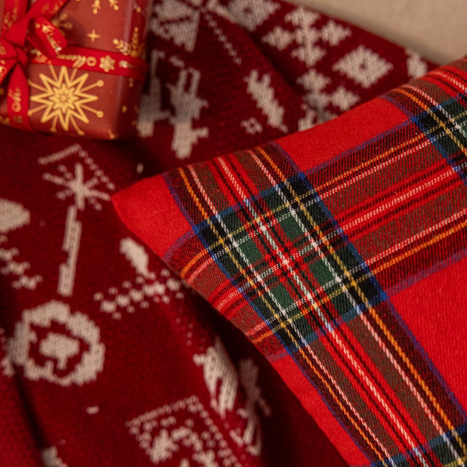 LIGICKY Decorative Lumbar Pillow Cover 14x36 Inch Christmas Scottish Tartan Plaid Throw Pillow Covers Long Accent Farmhouse Body Cushion Case for Sofa Couch Bed Living Room Outdoor,Red