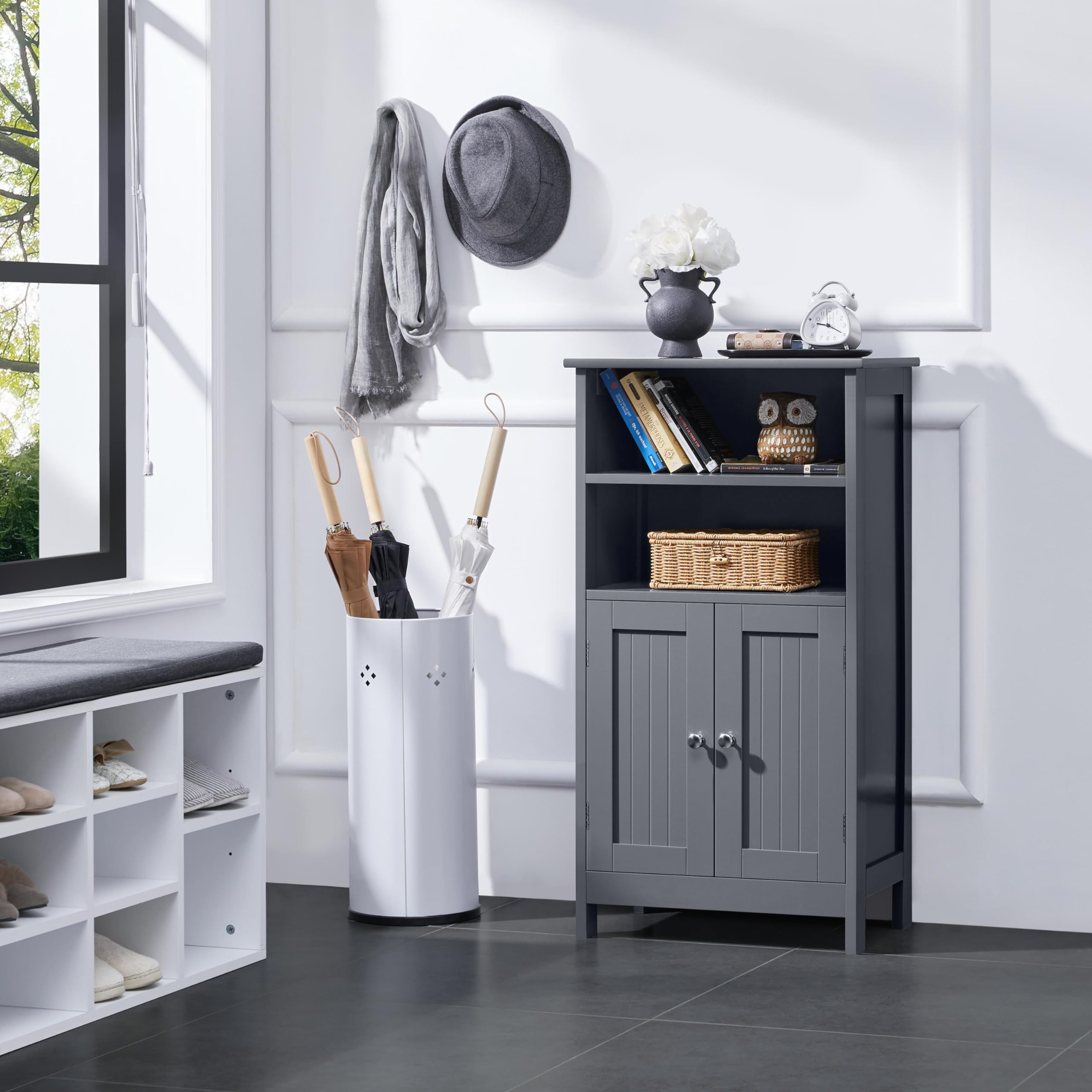 Yaheetech Armario Baño Columna con Estante Mueble Baño Suelo de Madera Armario de Almacenaje Organizador para Salón Cocina 50x30x92,5cm Gris