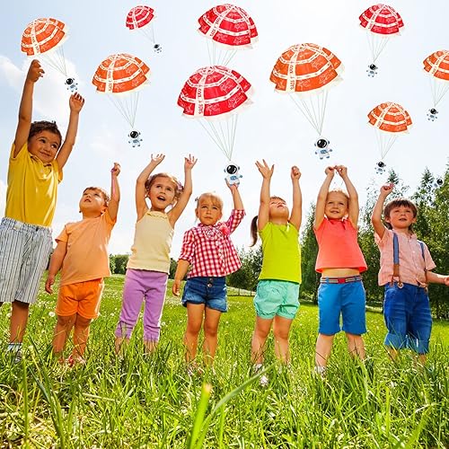 Vista 4 de Jerify 48 juegos de mini paracaidistas astronautas con paracaídas de juguete para niños a granel, regalos de fiesta de astronautas espaciales, cesta