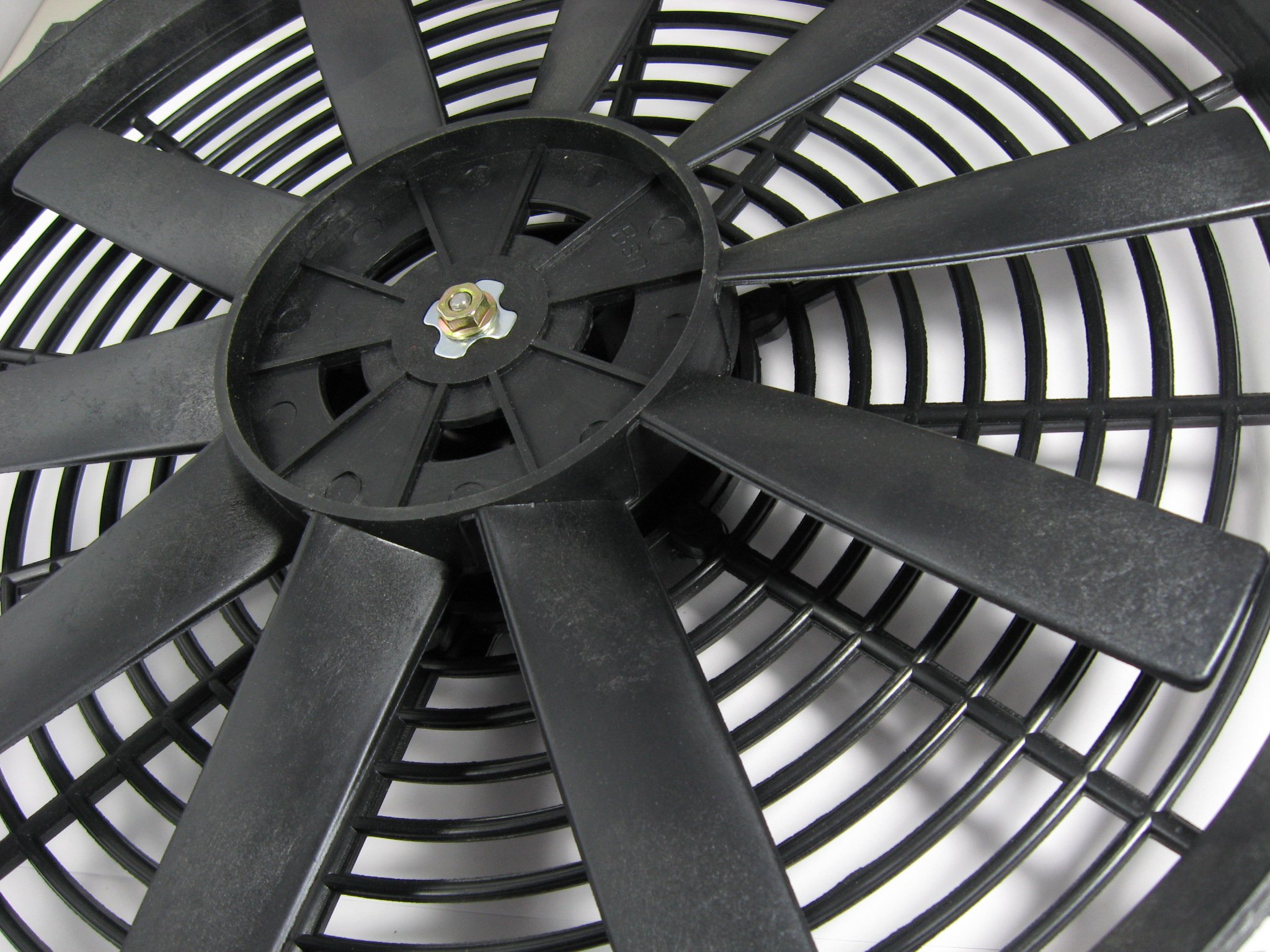 Amazon.co.jp: 24V 80W 汎用 薄型ラジエター用電動ファン