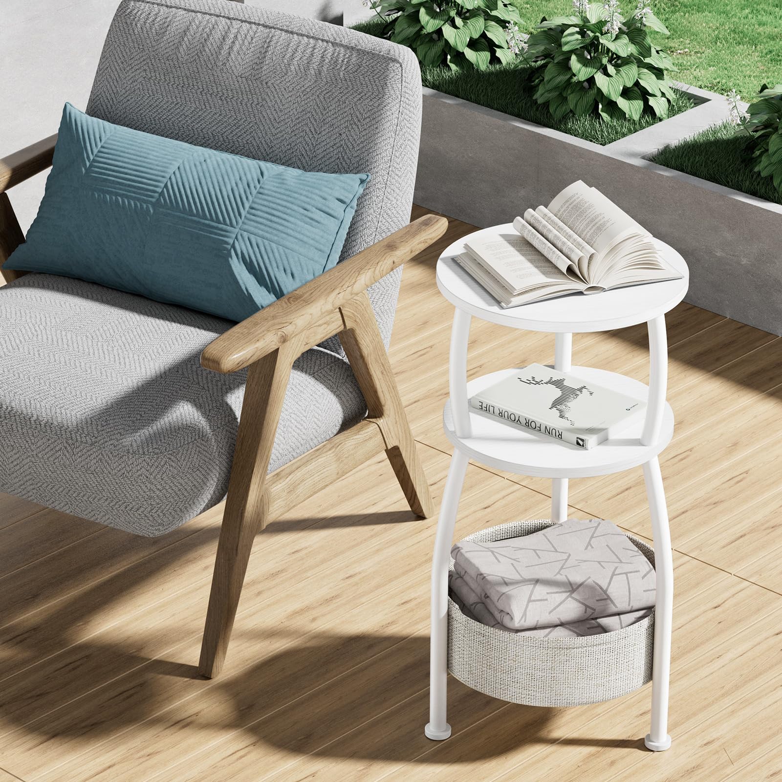 Beistelltisch rund, 3-Stufiger Runder Kleiner Tisch, Couchtisch Klein, Nachttisch, mit Stofftasche, Wohnzimmertisch, Korb aus Stoff, Sofatisch für Room Dekor, Metall, modern 015120550 (Weiß)