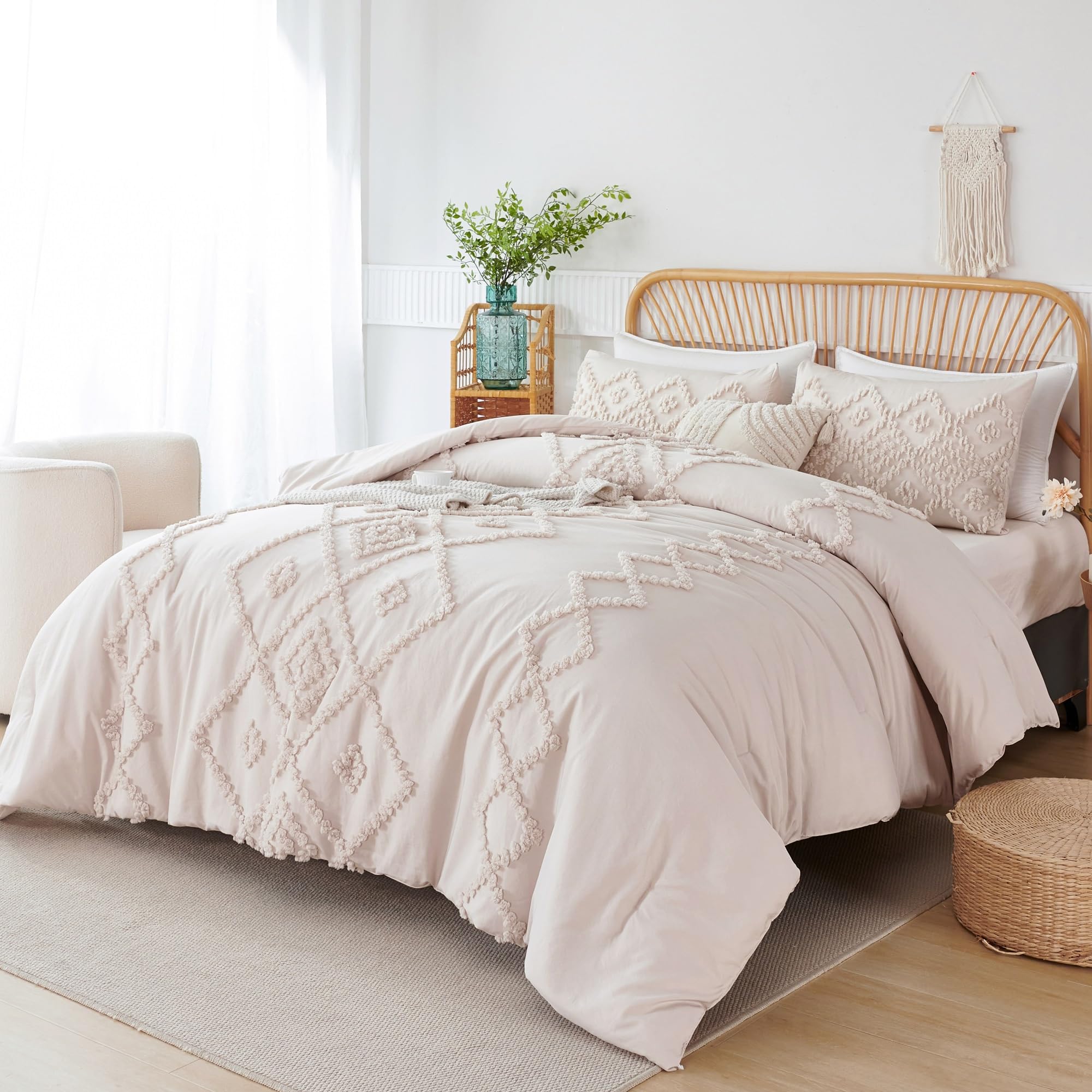 RYNGHIPY Beige Queen Size Comforter Set Lightweight Fluffy Tufted Jacquard Bedding Set, 3 Pieces Boho Embroidery Shabby Comforter with 2 Pillowcases (Beige,Queen)