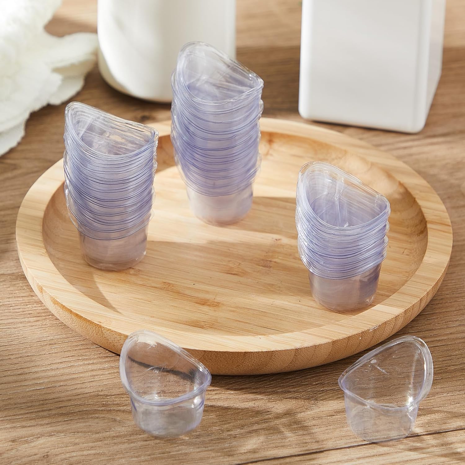 Teenyyou 400 Pcs 5ml Eye Wash Cup Disposable Eye Wash Cups Plastic Measuring Cup Portable Cleaning Cups for Rinse and Flush
