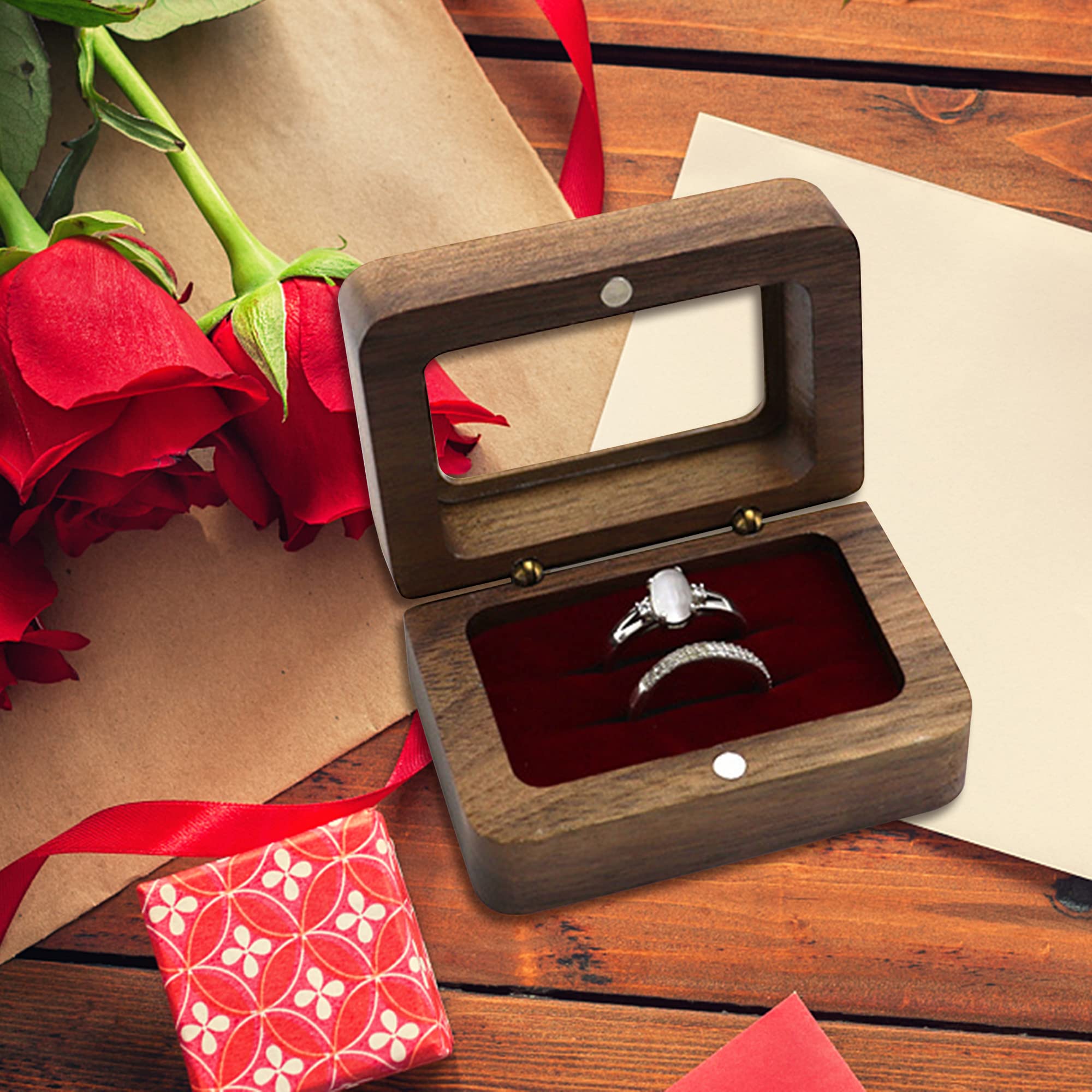 Boîte à Alliances En Bois De Noyer Personnalisable - Intérieur Velours, Fermeture Magnétique - 7x5x3.5 Cm - Cadeau Fiançailles, Mariage, Anniversaire