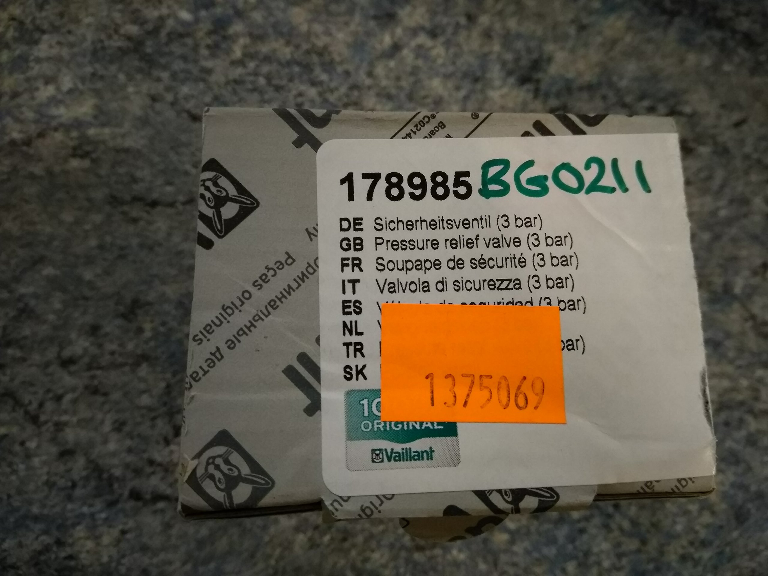 VAILLANT ECOTEC Plus VUW 824 831 837 Pressure Relief Safety Valve 178985