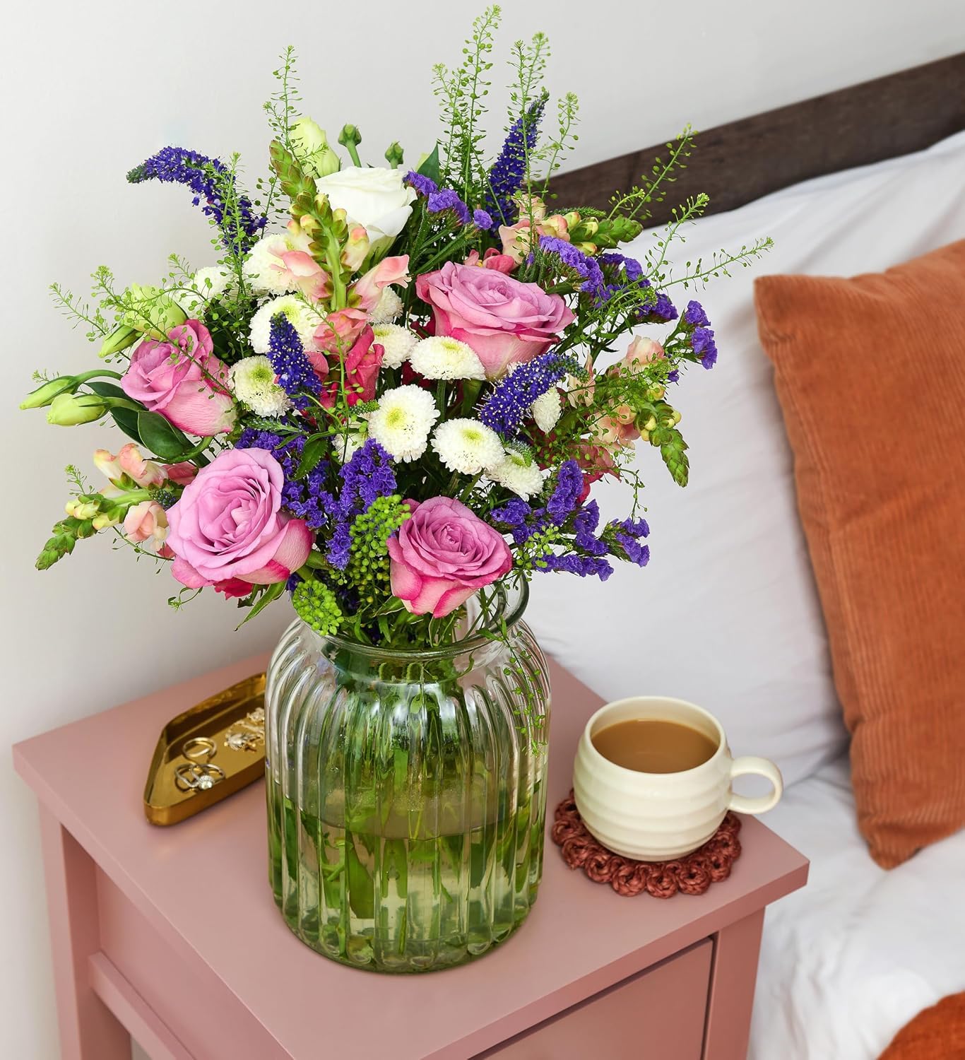 Composition florale fraîche livrée Sauvage et Merveilleux - Cadeau élégant
