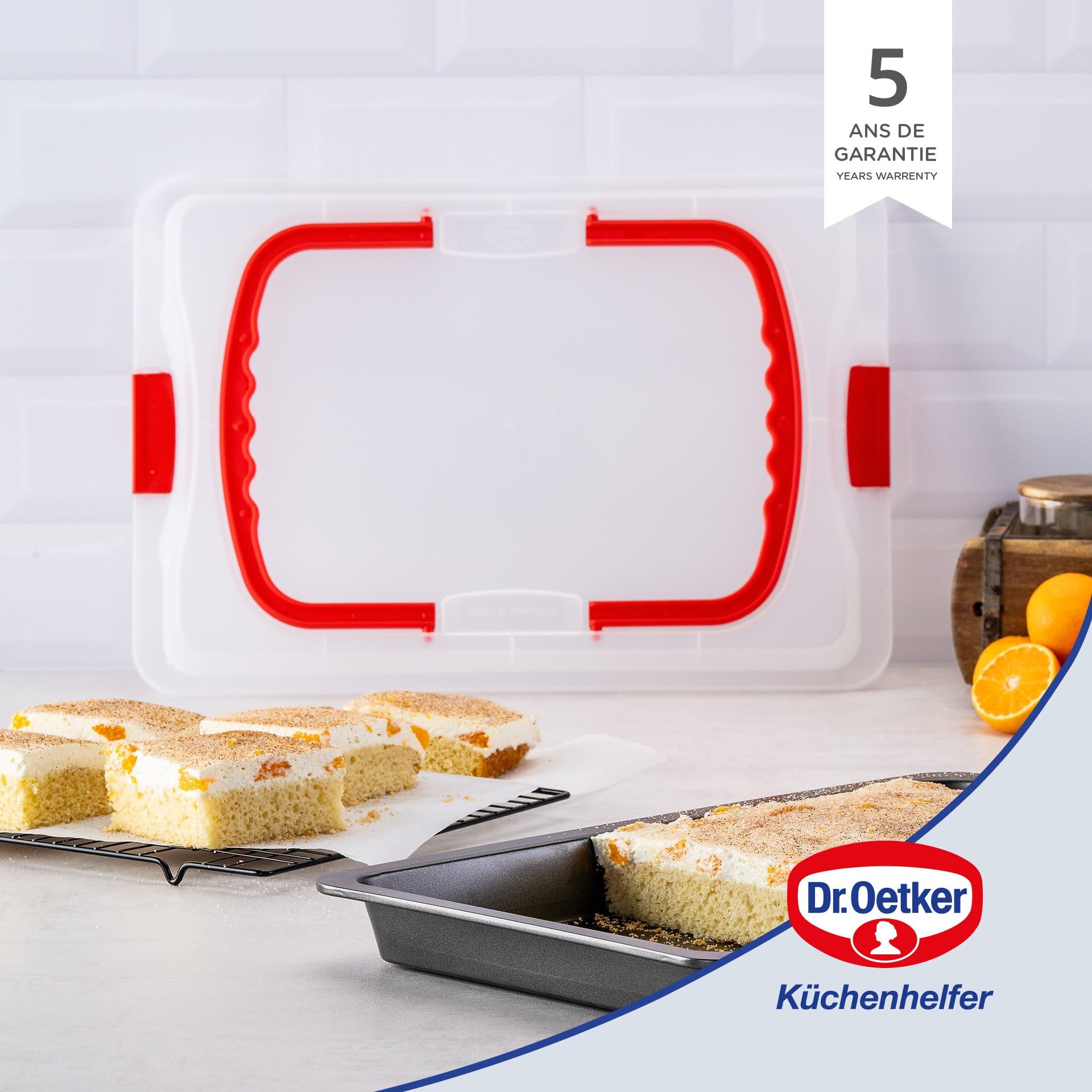 Dr. Oetker Bake & Go, plat à pâtisserie avec cloche de transport, Plaque de cuisson en Acier inoxydable et son couvercle en plastique, 42 x 29 x 4 cm | Plateau à gâteau rectangulaire avec couvercle antiadhésif pour gâteaux et gâteaux