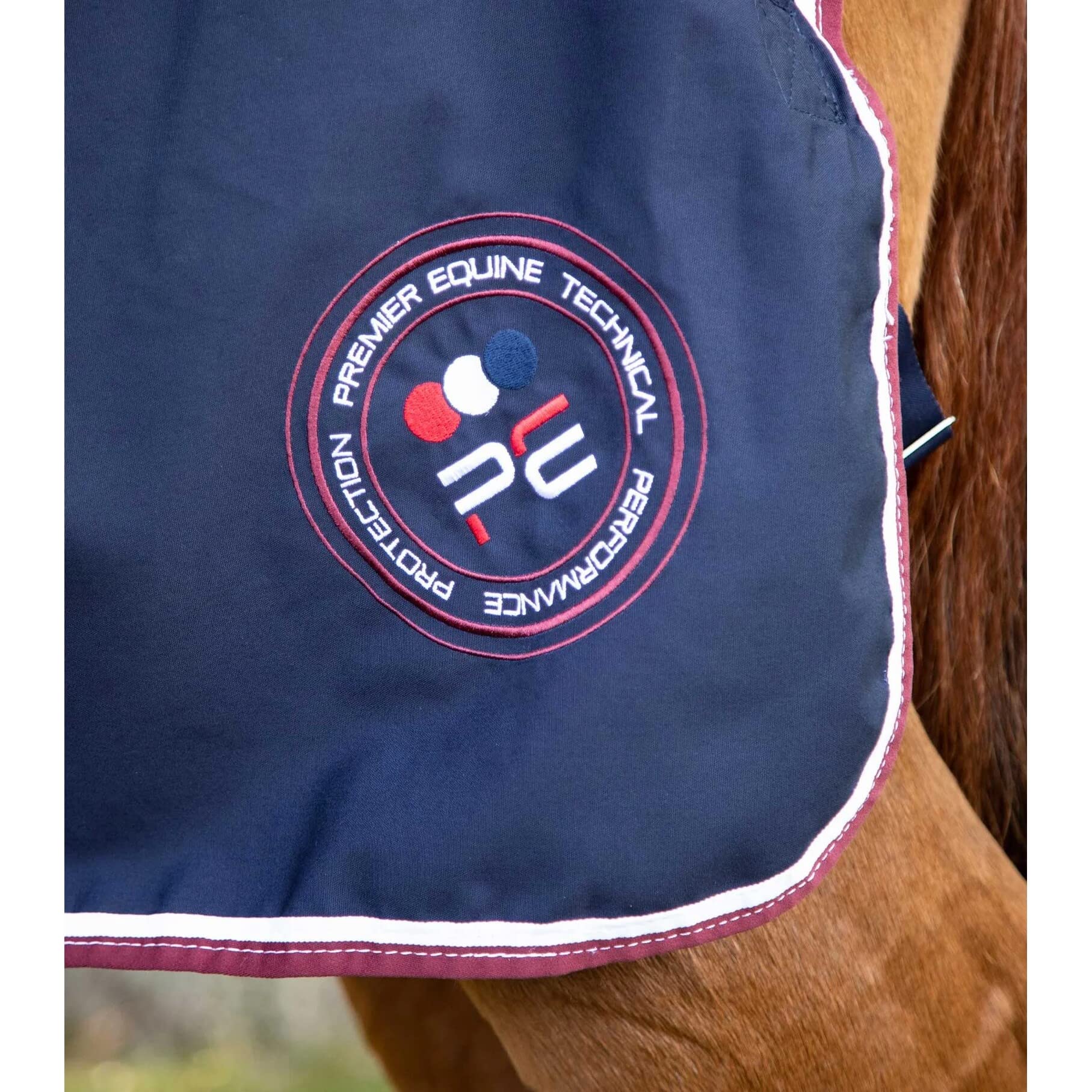Premier Equine Manta de establo para Caballo Stratus