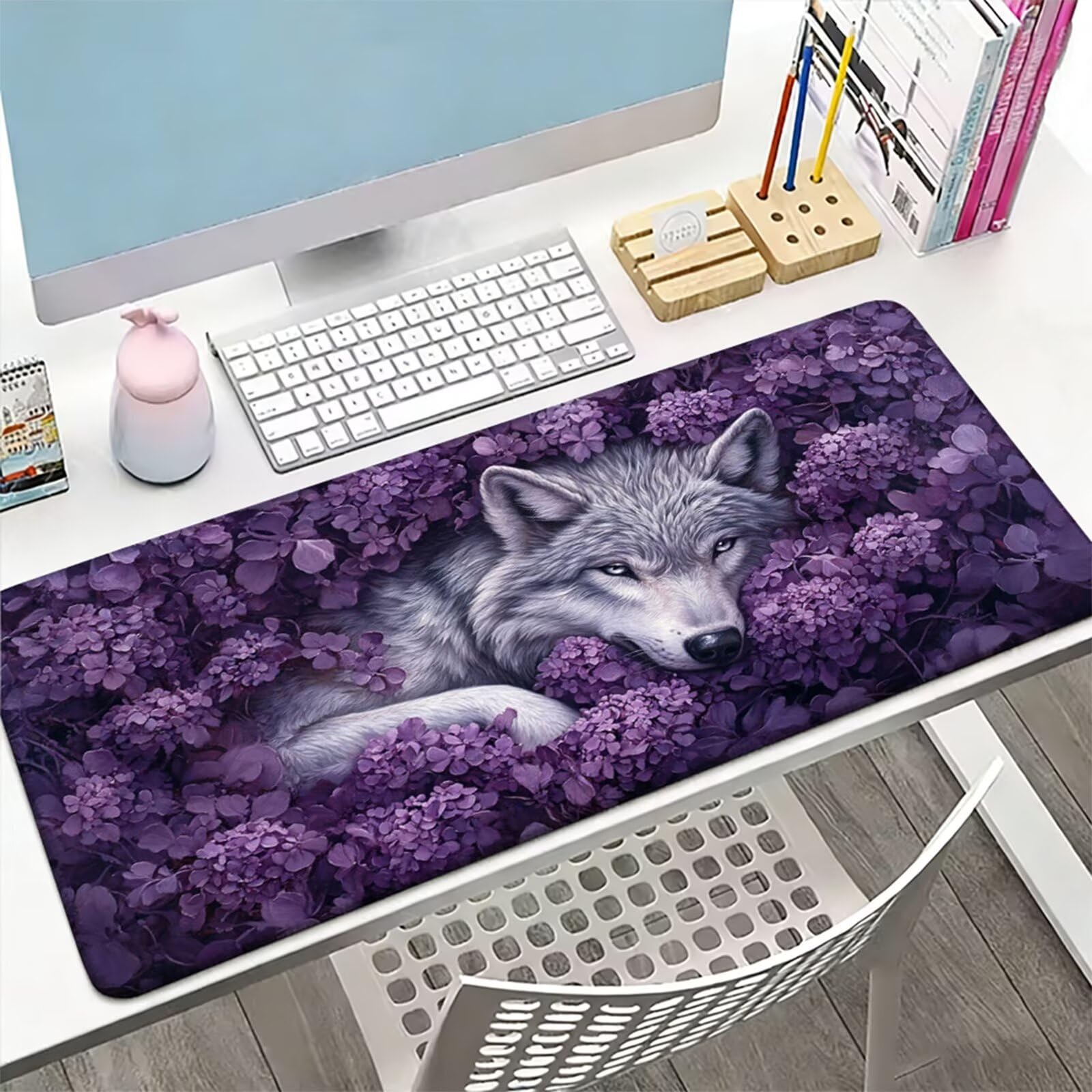 Podkładka pod mysz XXL 1400 x 600 x 3 mm, fioletowa duża podkładka pod mysz z wodoodporną i antypoślizgową gumą wilk pod ręką biurko zszyte krawędzie, poprawia precyzję i szybkość dla gracza W-356