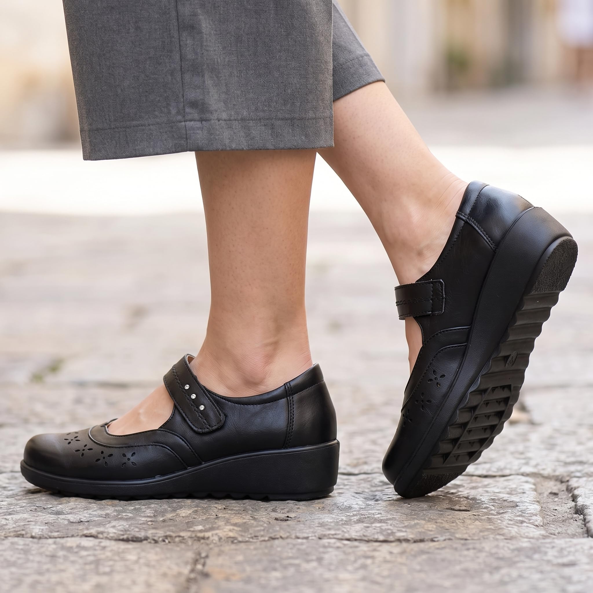 Zapatos Merceditas para Mujeres Merceditas Mujer con Tacón de Cuña Bajo - Cuero Sintético - Negro