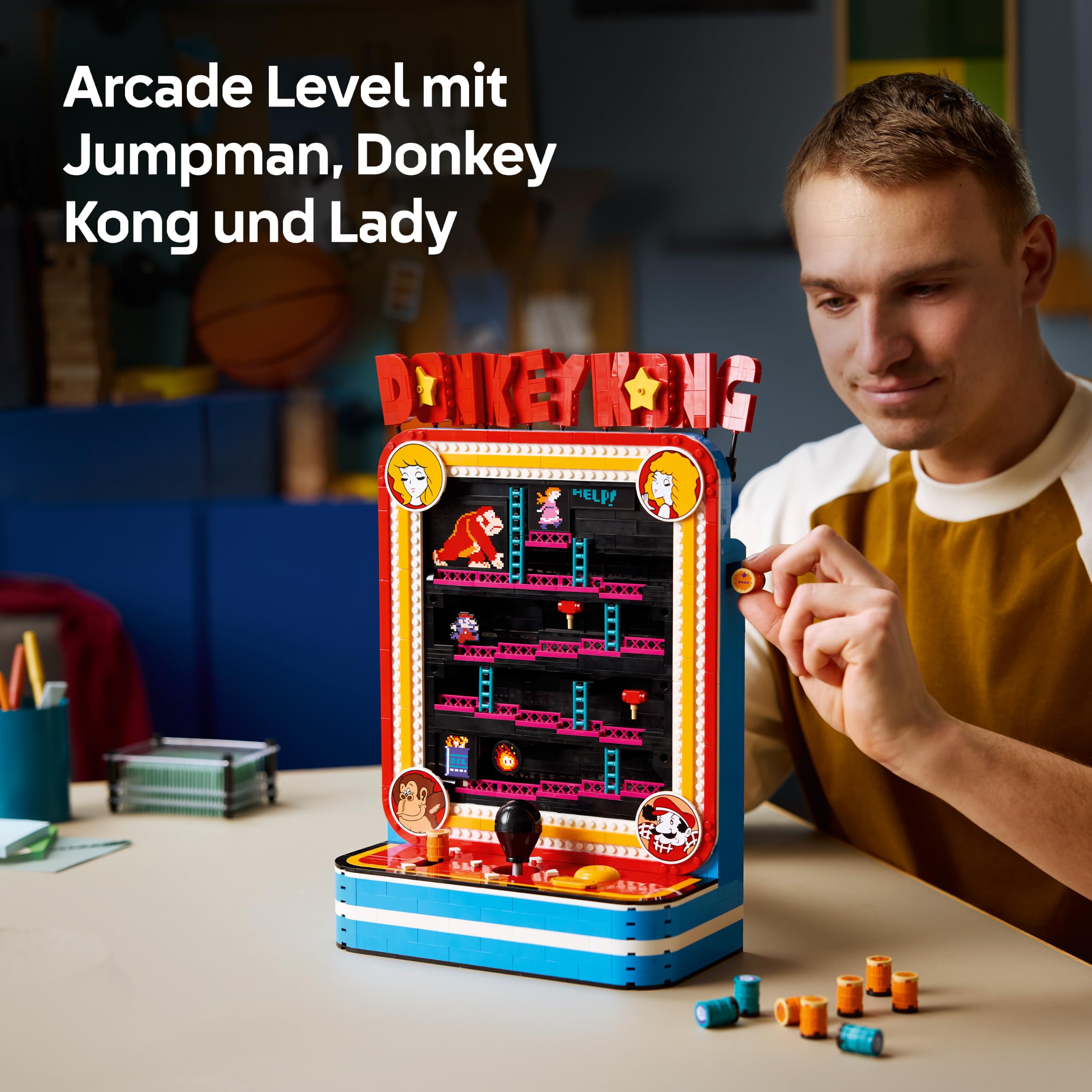 LEGO Super Mario Donkey Kong Arcade - Interaktives 3D Modellbau für Erwachsene mit Joystick & Fässer für Retro Zimmer Deko - Sammelbarer Gaming Fanartikel - Geschenk für Gamer ab 18 Jahren - 72051