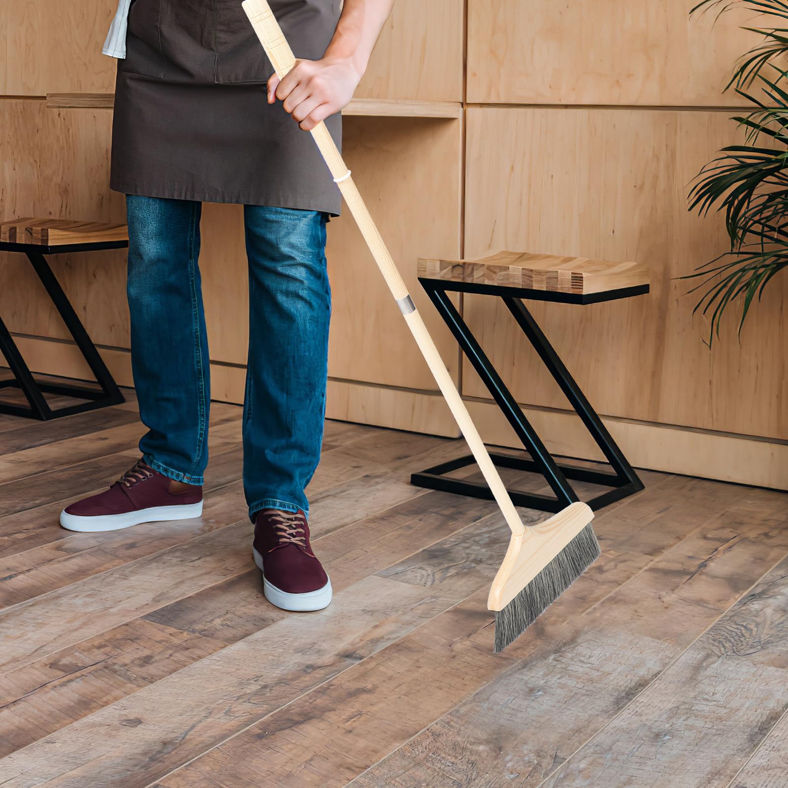 CLISPEED Scopa Setole Morbide in Legno per Pulizia Efficiente di Tappeti e Pavimenti, Manico Lungo Resistente, Facile da Riporre, la Casa