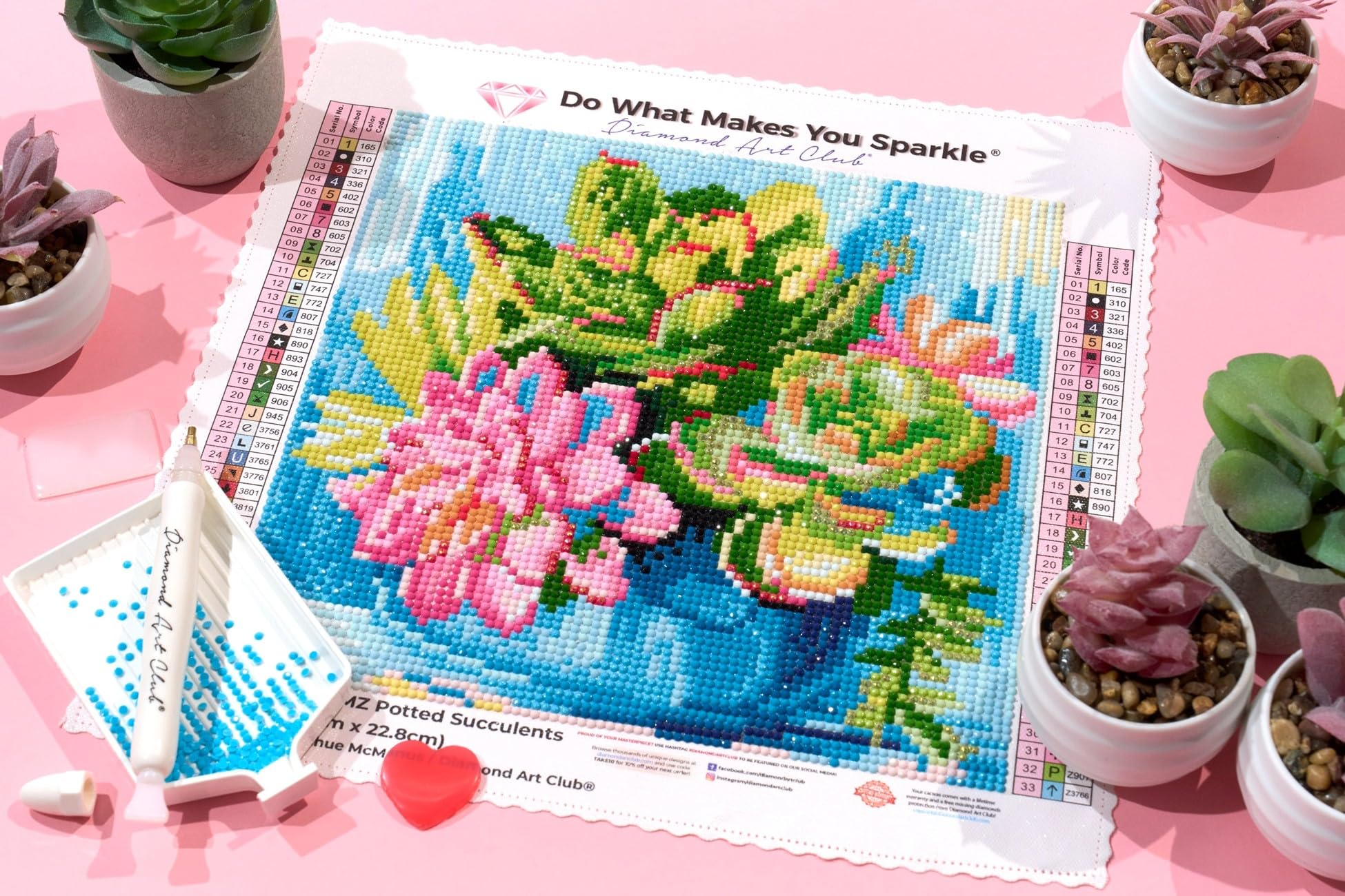 ダイヤモンドアートクラブ Succulents キット Amazon.com: DIAMOND ART CLUB Potted Succulents Diamond Painting