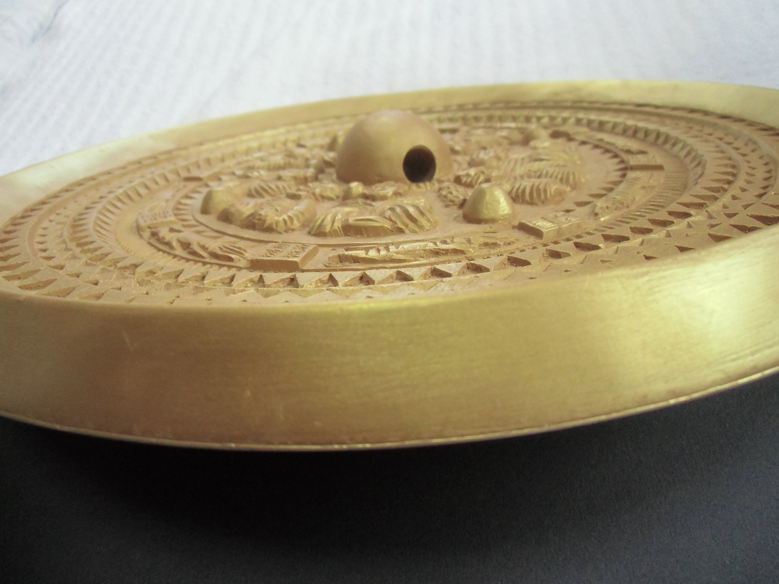 Amazon.co.jp: 【ノーブランド品】三角縁神獣鏡レプリカ 26cm金色艶