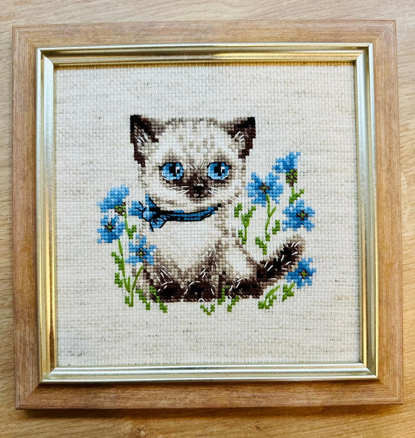 RIOLIS - Siamese Kitten 2118, Cross Stitch Kits 6" x 6", Cross Stitch Kits for Beginners & Advanced, Crossstitching Kit Adult, Embroidery Counted Stitching Kit