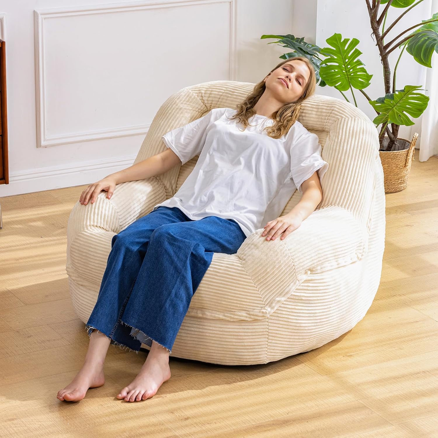 Giant Bean Bag Chair with Armrests - Oversized Cozy Seating for Adults, Corduroy Fabric & High-Resilience Foam Filling, Ideal Lounge for Living Room, Bedroom & Gaming Room (White)