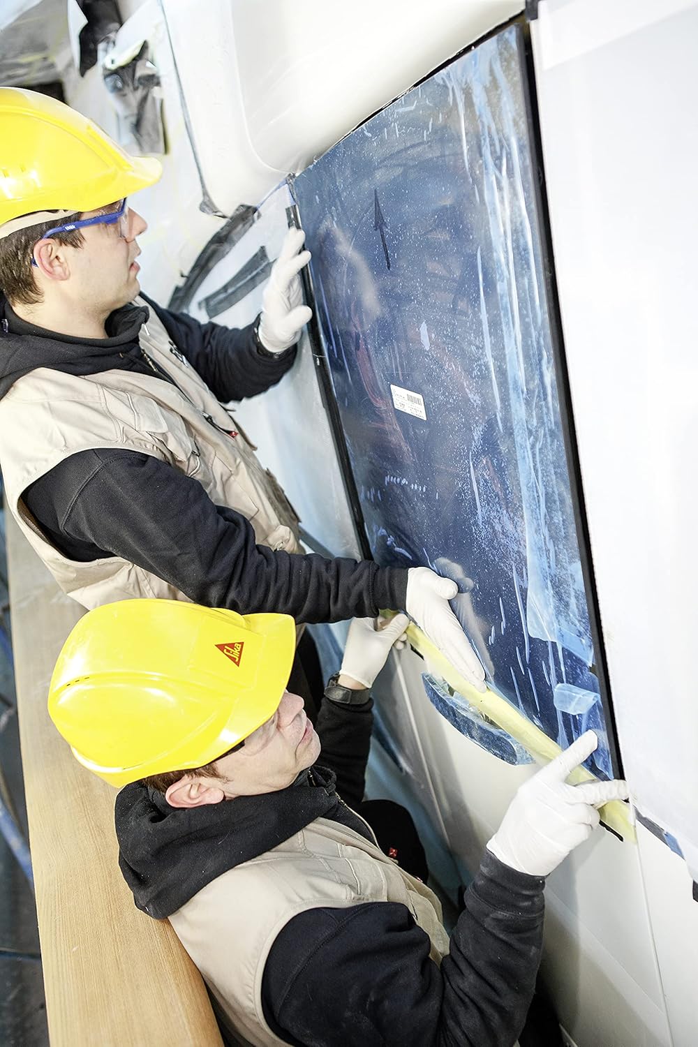 Sikaflex 296 UV Black 20 oz. Unipac Adhesive