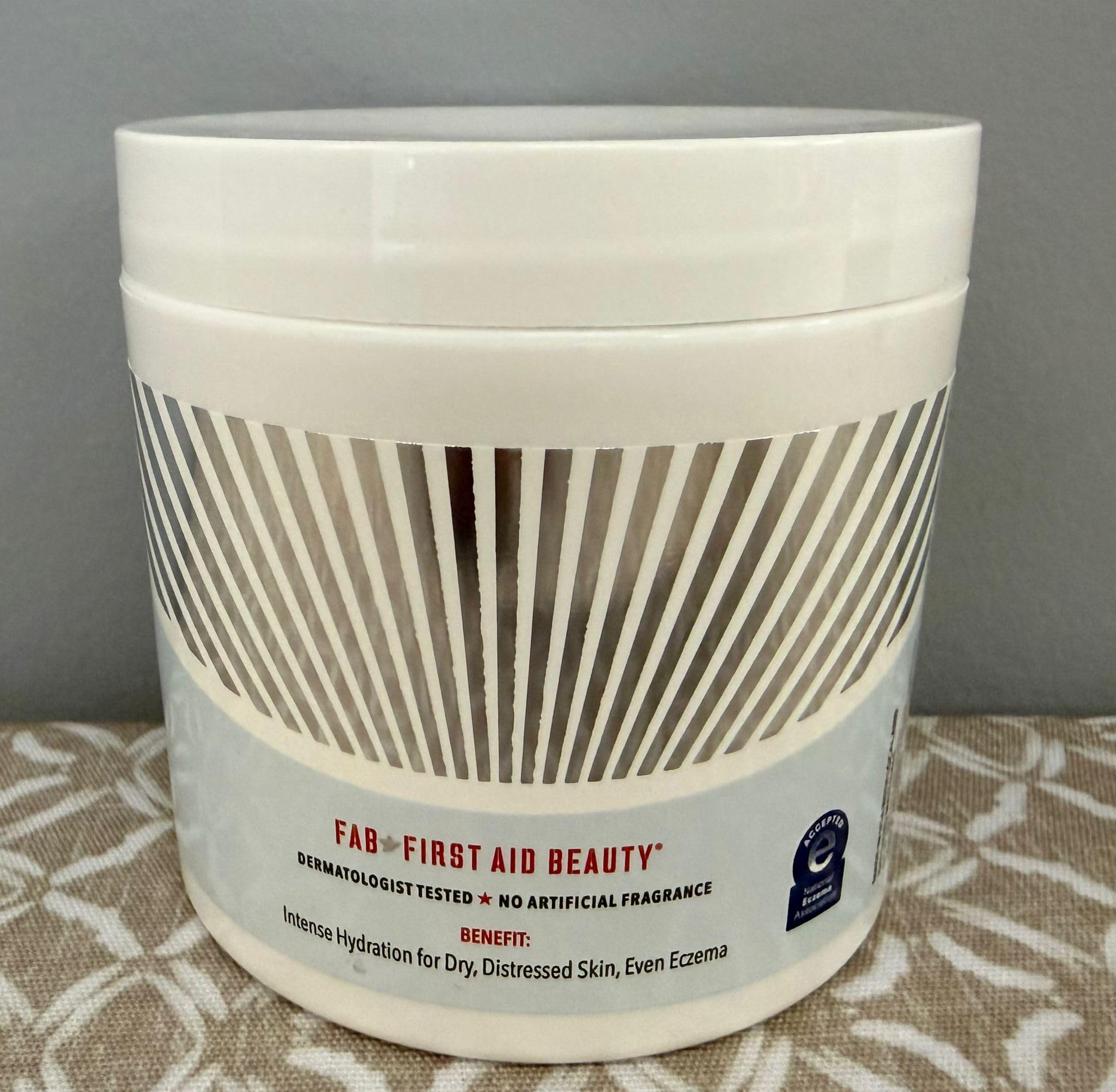 First Aid Beauty - Ultra Repair Cream, Intense Hydration Whipped