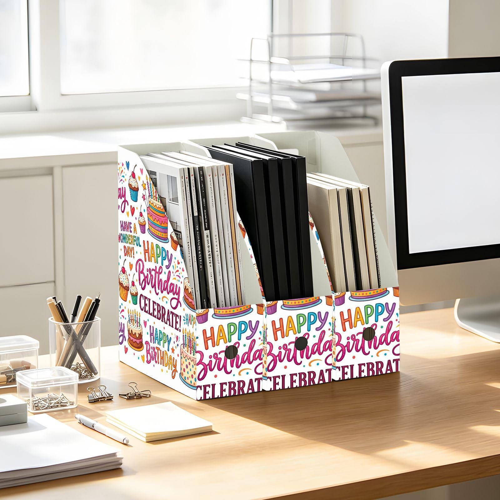 Porte-revues coloré pour anniversaire avec rangement vertical