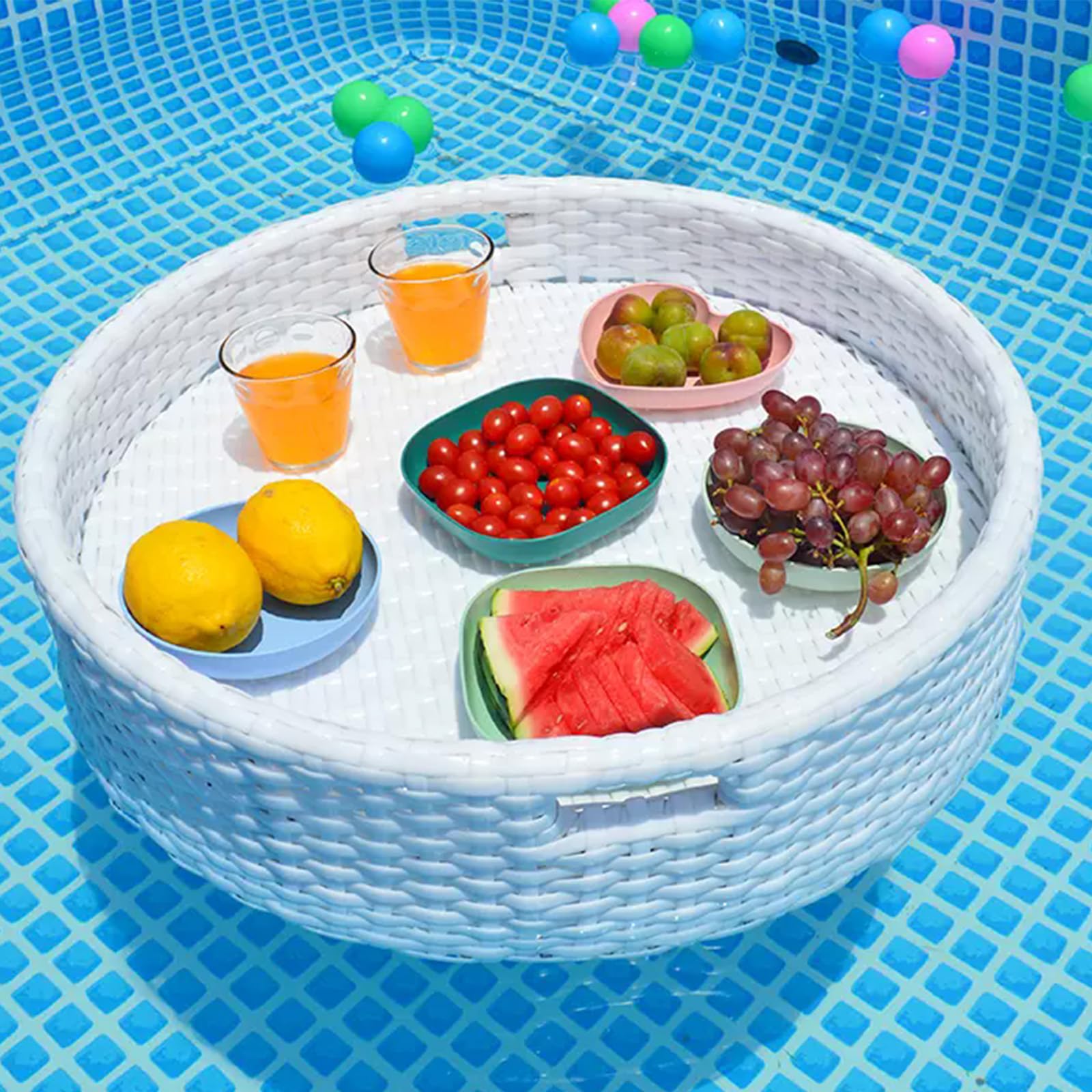 Plateau flottant piscine en rotin pour vos boissons et snacks