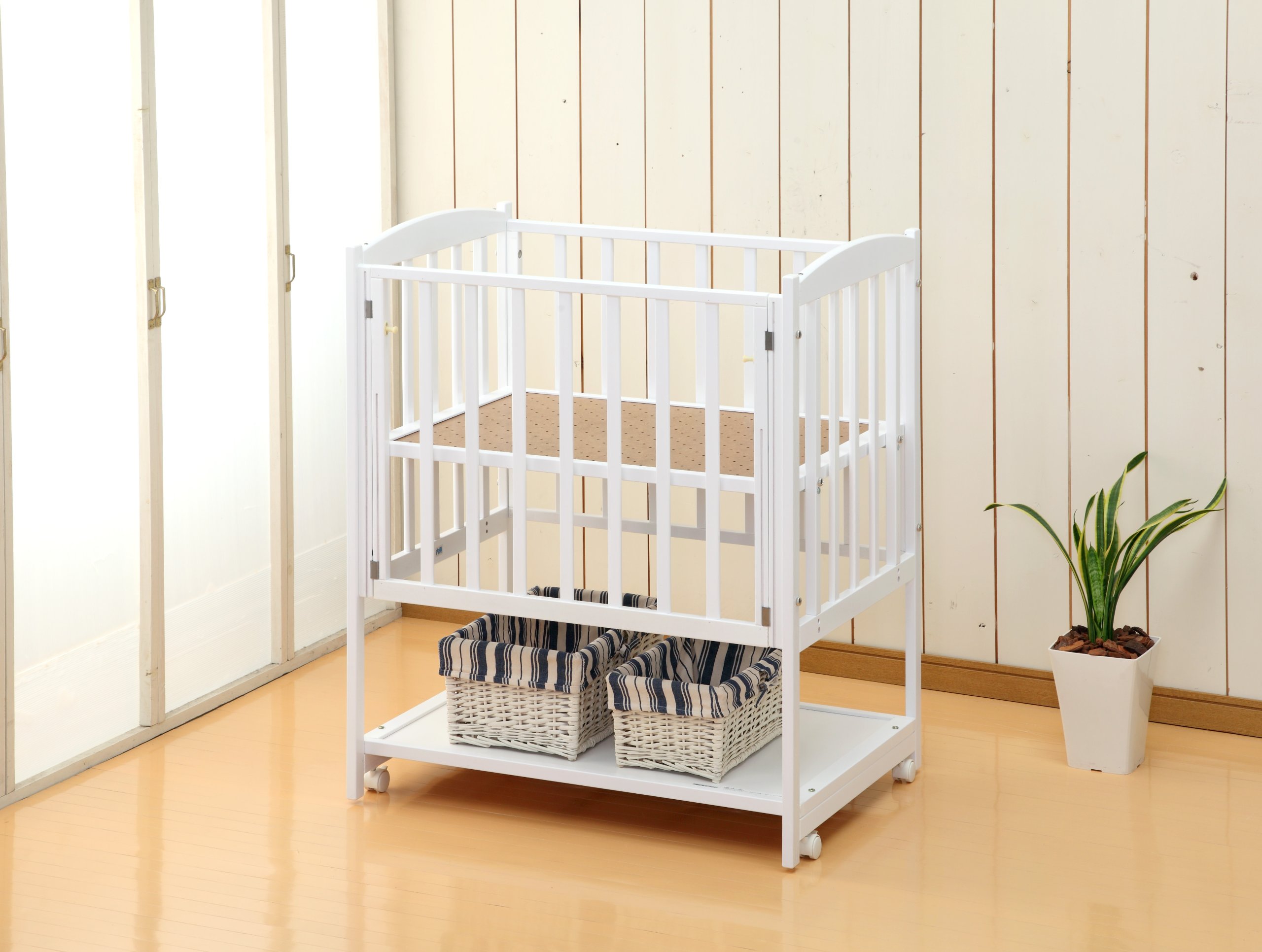 Amazon | ヤマサキ コンパクトベッド プチモール(ホワイト) | ベビー  