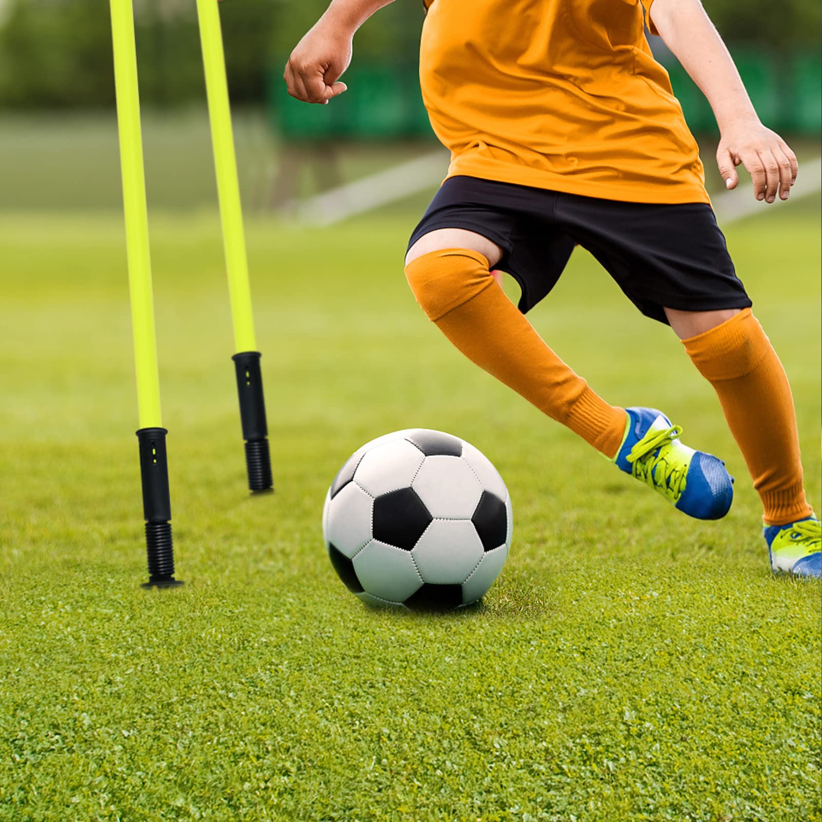 LZQ Slalom Poles Set di aste da allenamento Agility Set, giunto a molla rimovibile, con borsa per il trasporto e punta in metallo per allenamento di calcio e coordinazione