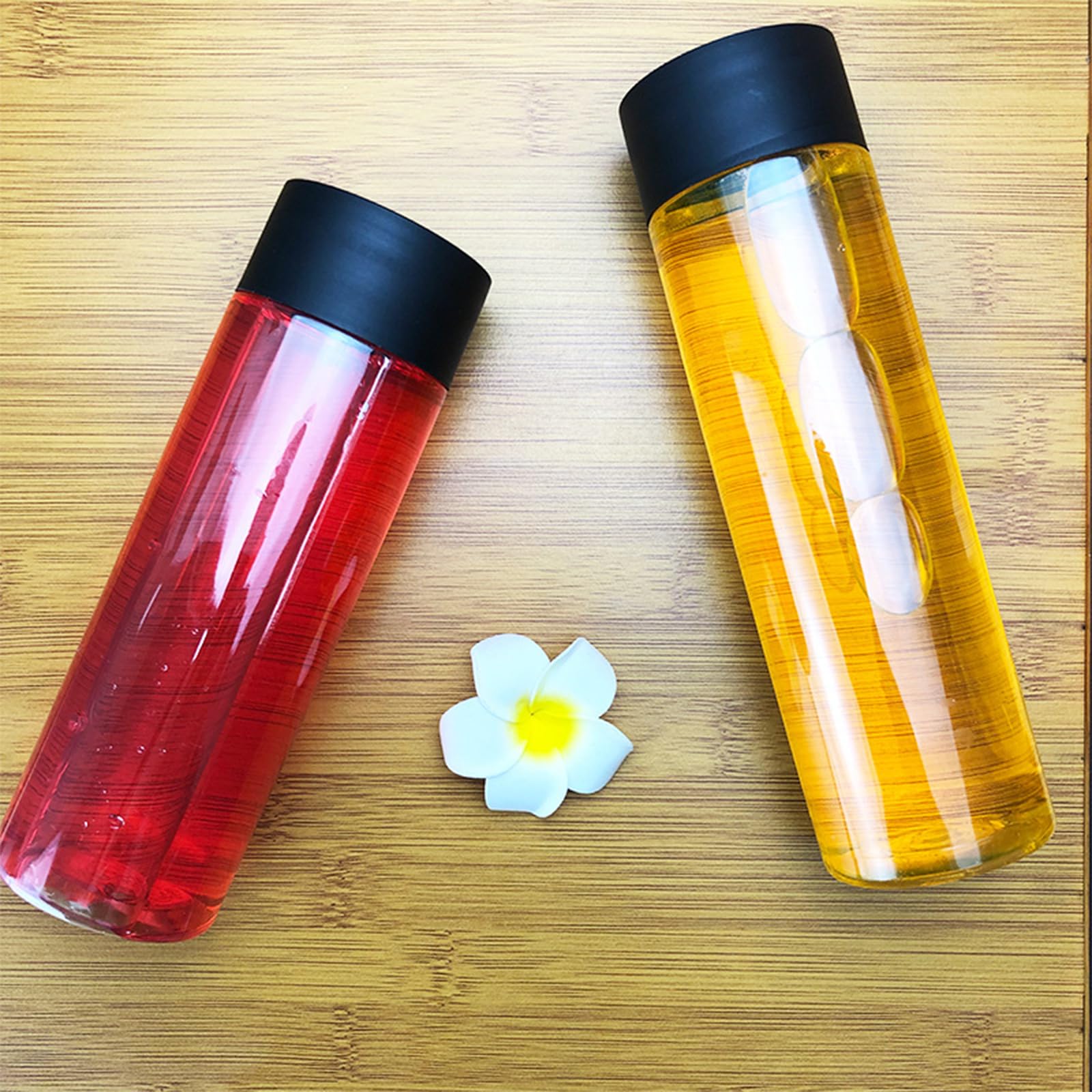 4 Piezas Botellas de Jugo, Plástico PET con Tapa, Botellas Pequeñas Reutilizables para Jugo de Agua Leche Bebidas Caseras(500ML)