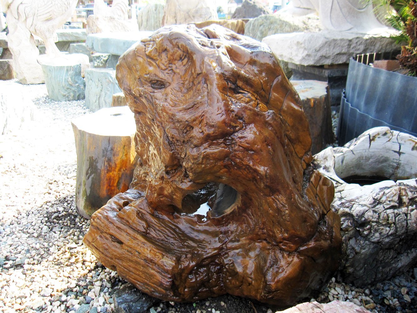 Amazon | 木化石 031 珪化木 庭石 | ガーデンオーナメント・置物