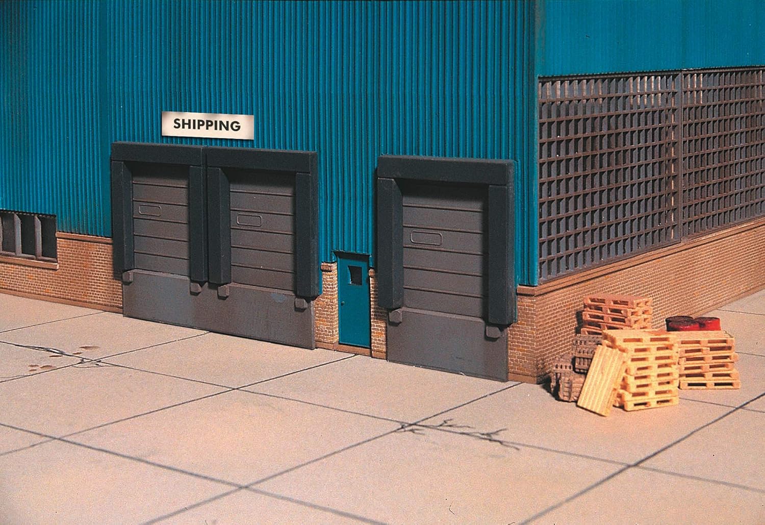 Walthers Cornerstone Peterson Tool Specialties 933-3091 HO Scale Model Railroad - Structure Kit