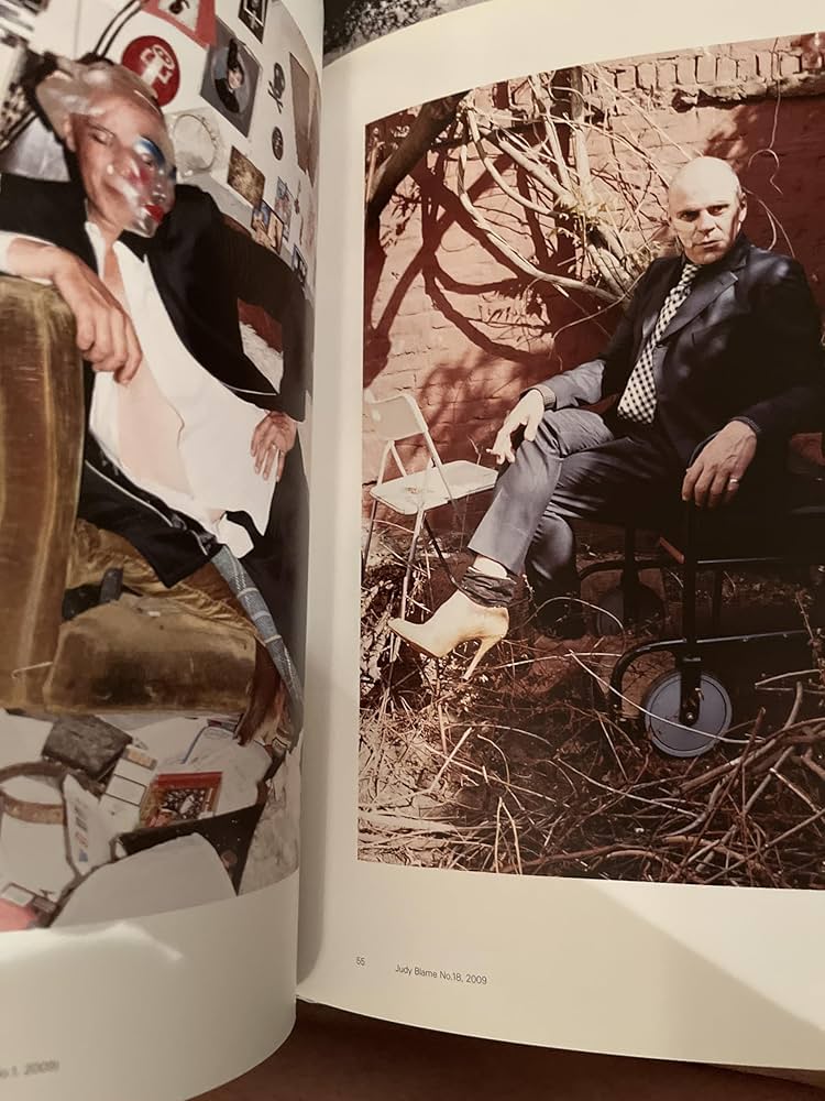 ヨーガンテラー Juergen Teller - Touch ME  洋書 ヨーガンテラー Juergen Teller - Touch ME 洋書 - メルカリ